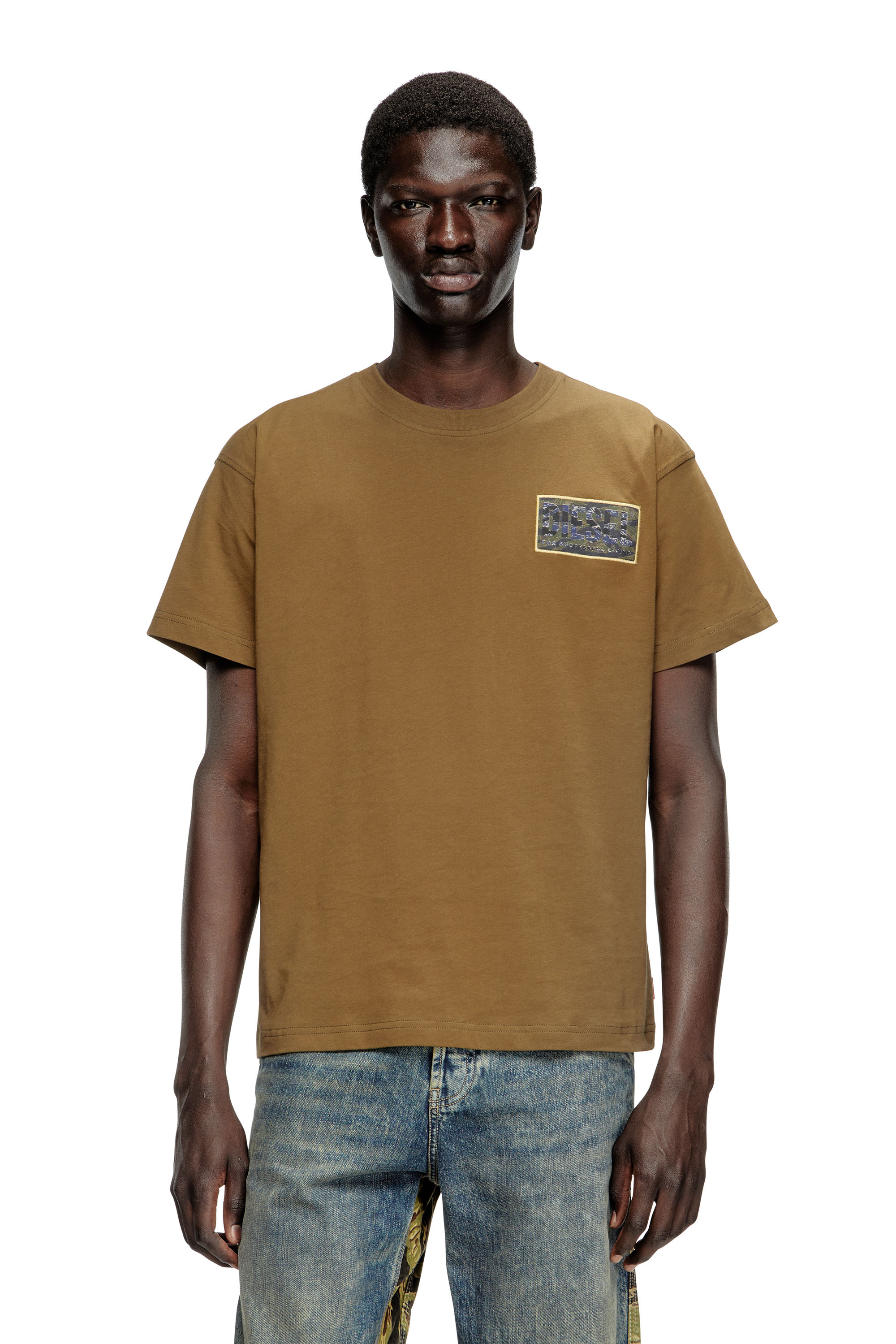 Diesel - T-NORM-T3, Camiseta con parche del logotipo de camuflaje Hombre in Verde - 1