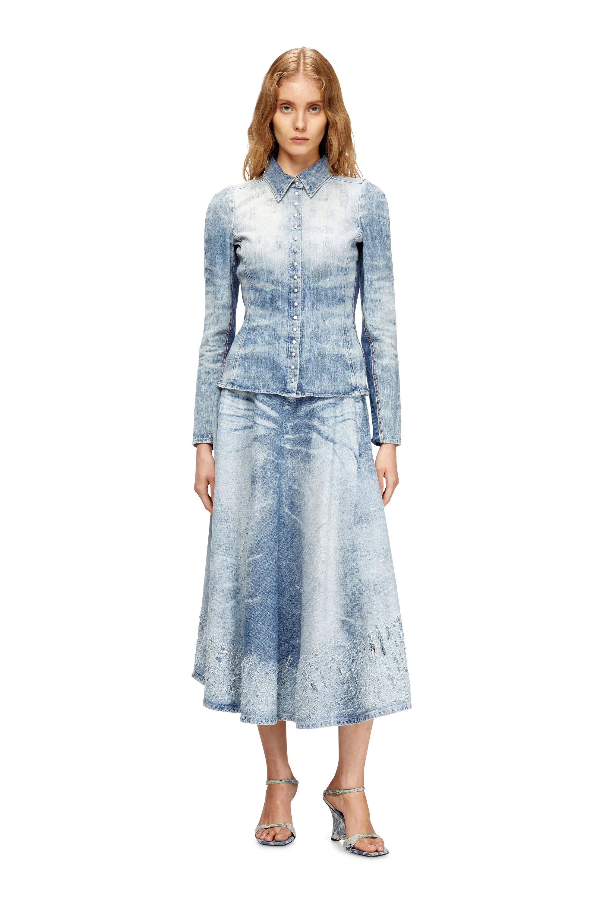 Diesel - DE-MASLY-FSH, Camisa en denim desgastado con efecto panal Mujer in Azul marino - 2