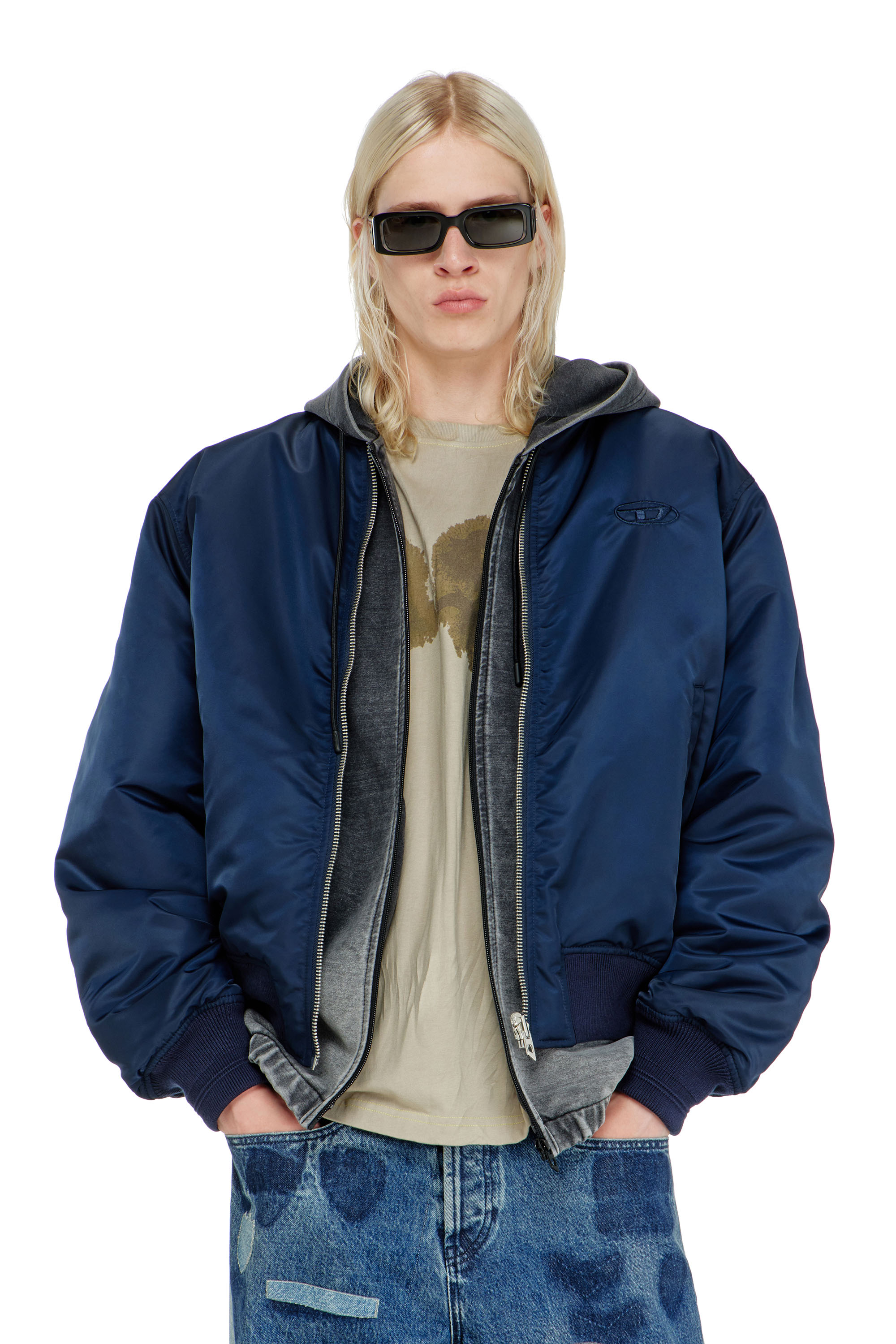Diesel - W-TYPE-D1, Chaqueta bomber acolchada con bordado Oval D Hombre in Azul marino - 3