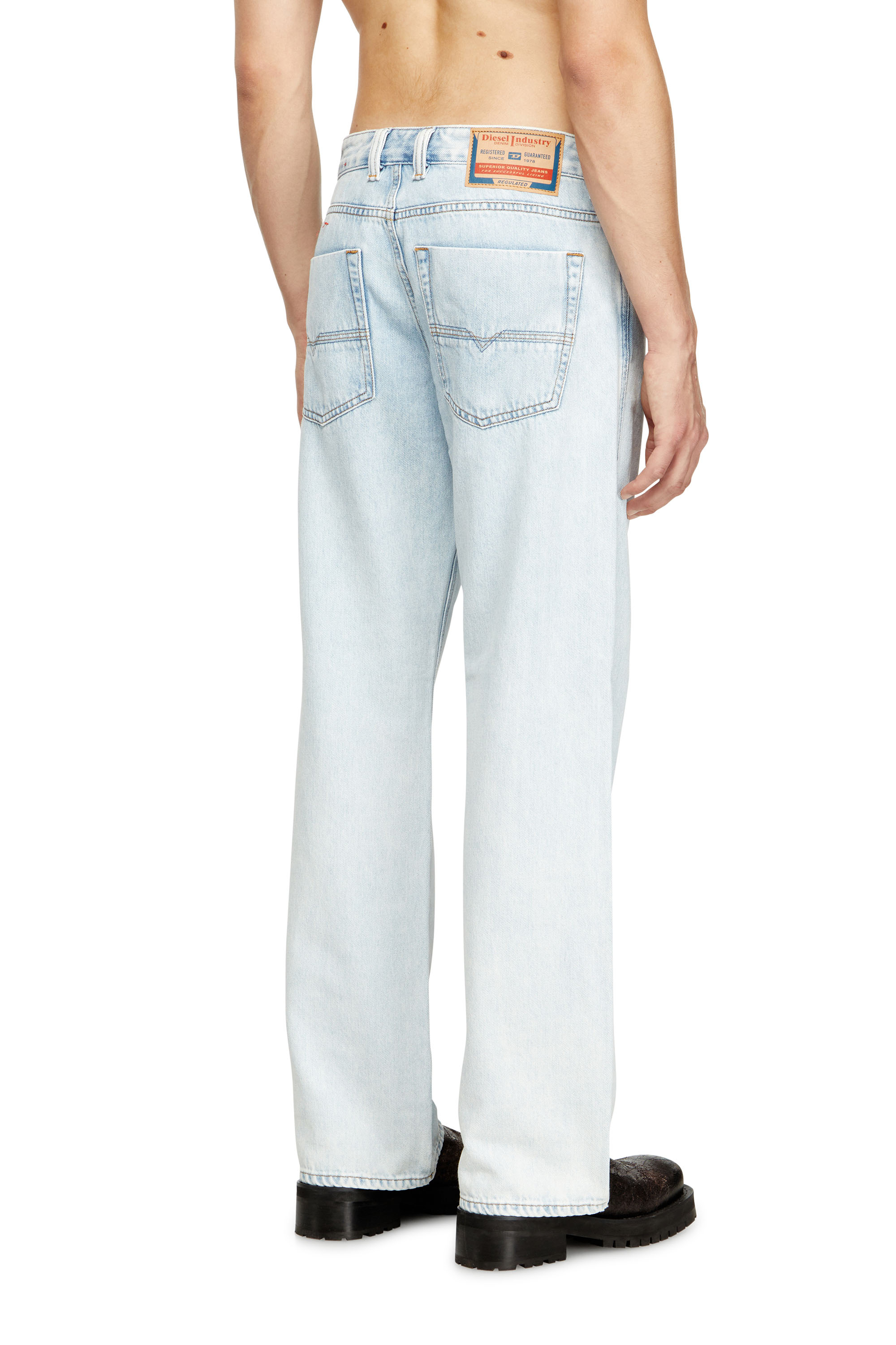 Diesel - Relaxed Jeans 1980 D-Eeper 09M74 Hombre, Azul Claro - 4