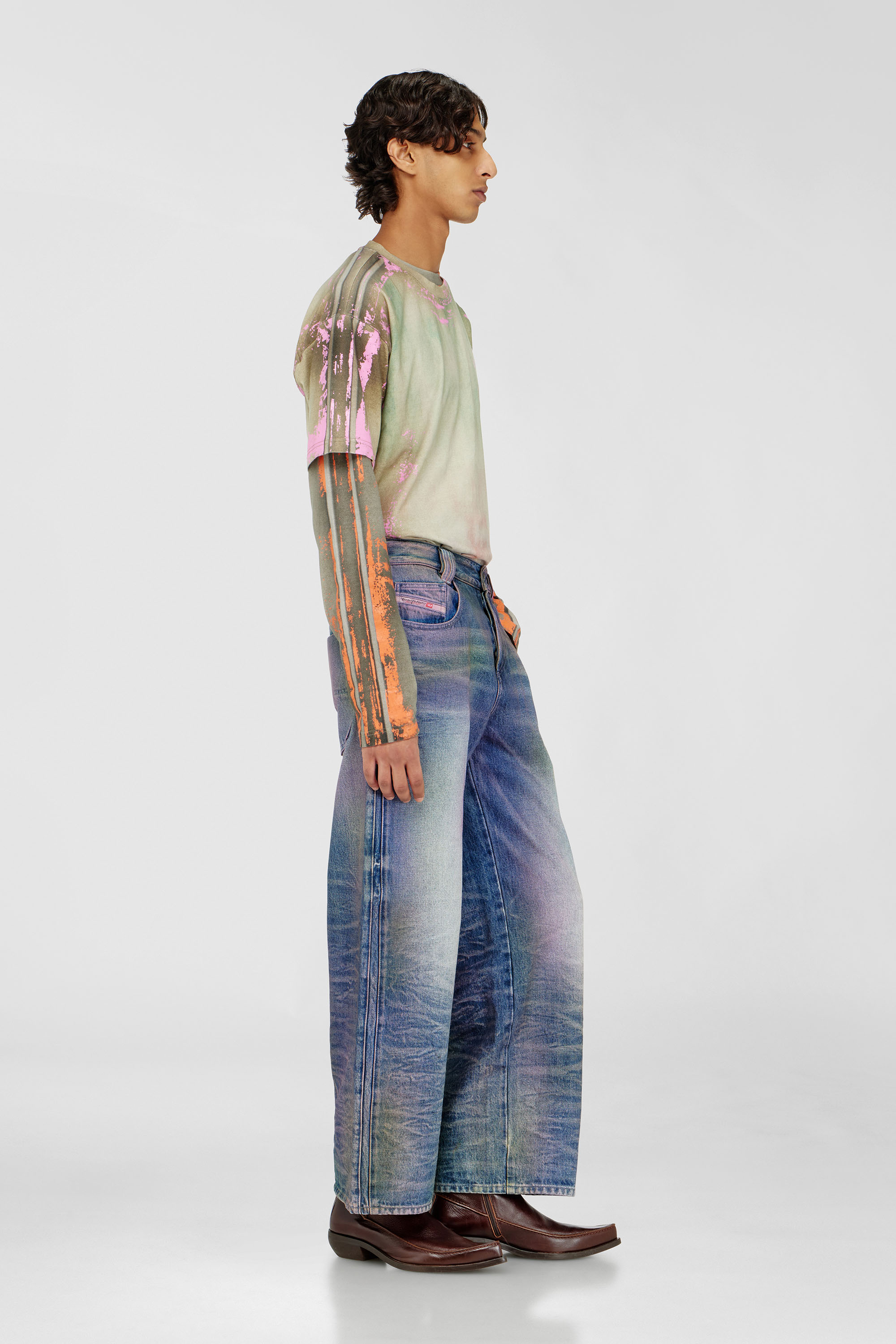 Diesel - Relaxed Jeans 1982 D-Hakou 007FW Unisex, Azul medio - 2