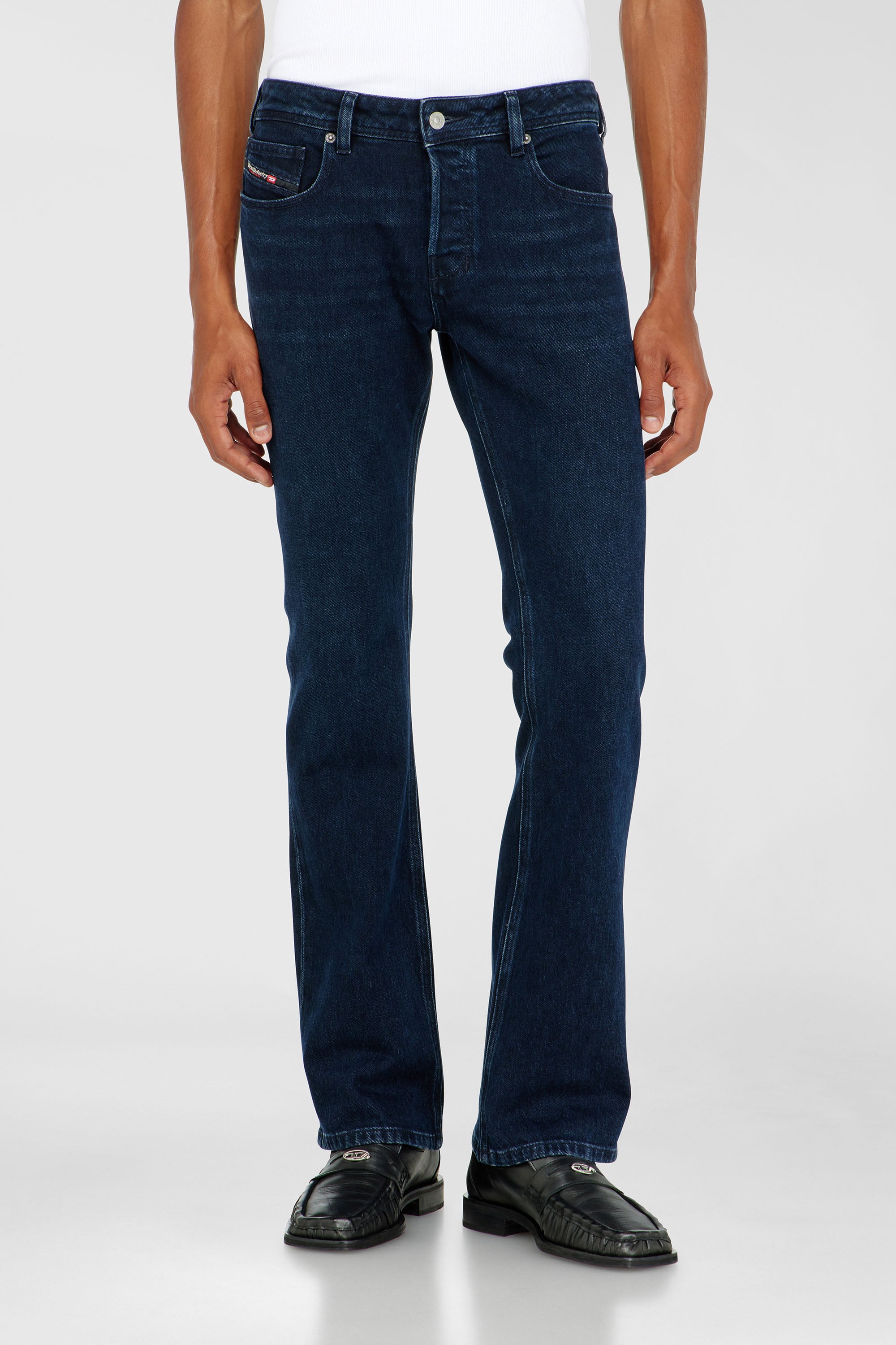 Diesel - Bootcut Jeans 2007 Zatiny 0KBBJ Hombre, Azul Oscuro - 1