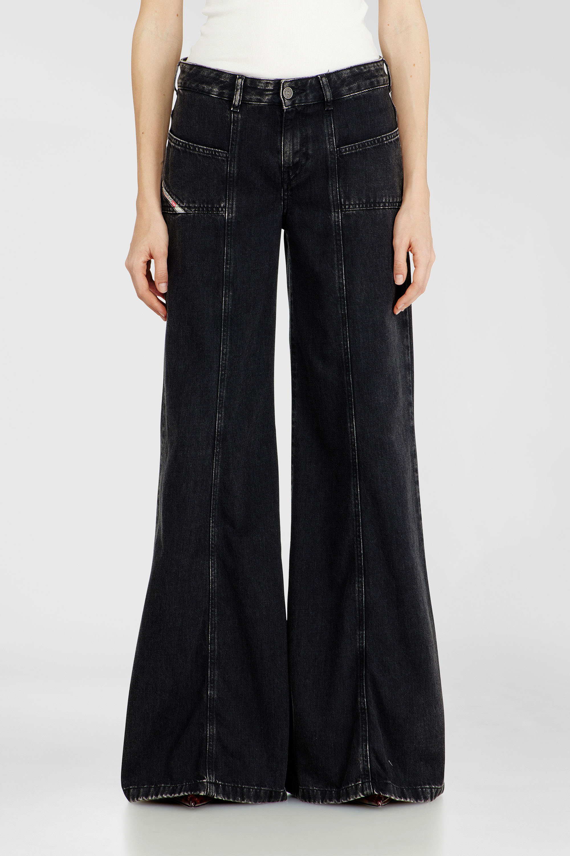 Diesel - Flare Jeans D-Akii 068HN Mujer, Negro/Gris oscuro - 1