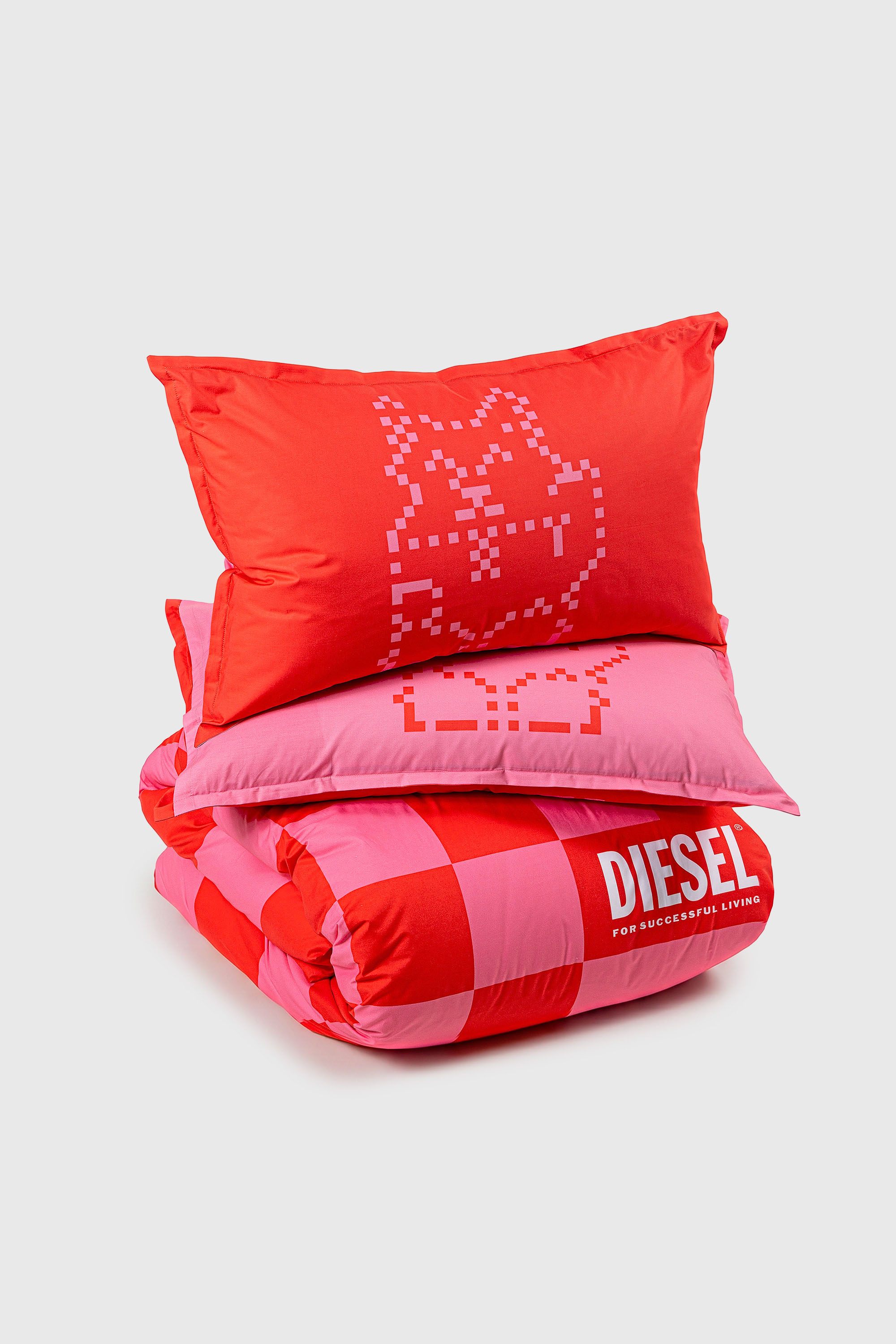 Diesel - 1018118  PIXEL DUCKS PINK/RED PERCALE DU, Juego de funda n&oacute;rdica de percal para cama queen size Unisex in Rojo - 2