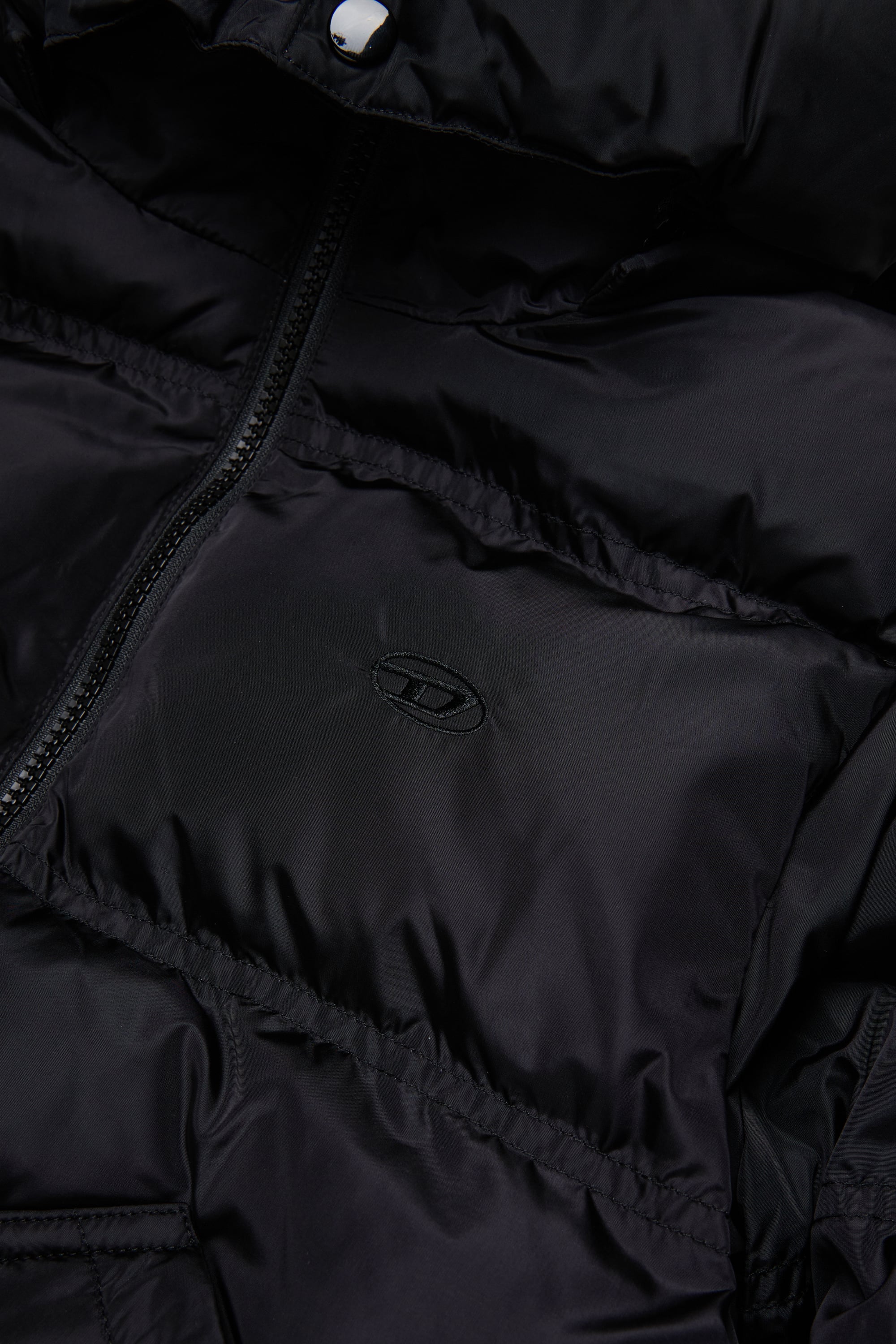 Diesel - JRIVON, Chaqueta acolchada con capucha y bolsillos oversize Unisex in Negro - 4