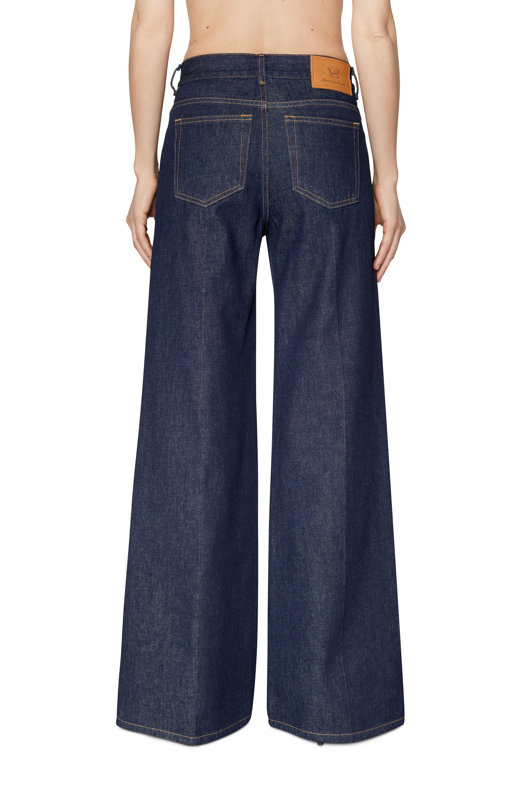 Diesel - 1978 D-AKEMI Z9C02 Bootcut and Flare Jeans, Azul Oscuro - Image 2