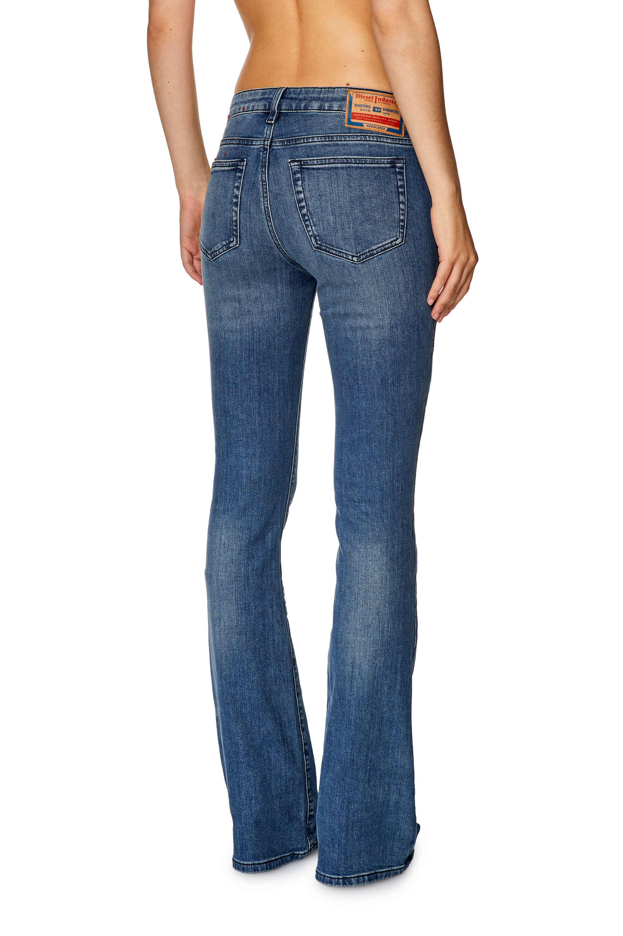 Diesel - Bootcut and Flare Jeans 1969 D-Ebbey 0LICM, Azul medio - Image 3