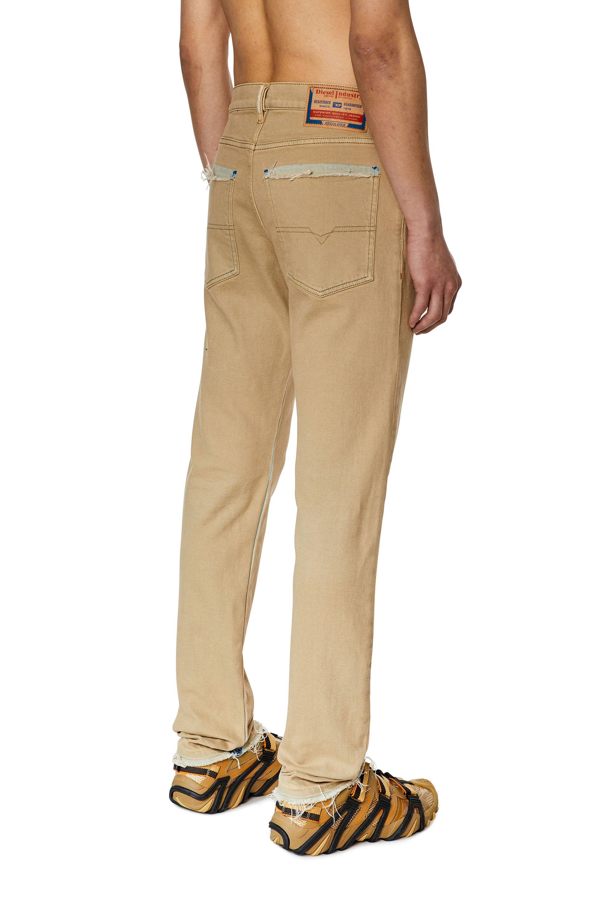 Diesel - 1995 D-Sark 09F24 Straight Jeans, Beige - Image 2