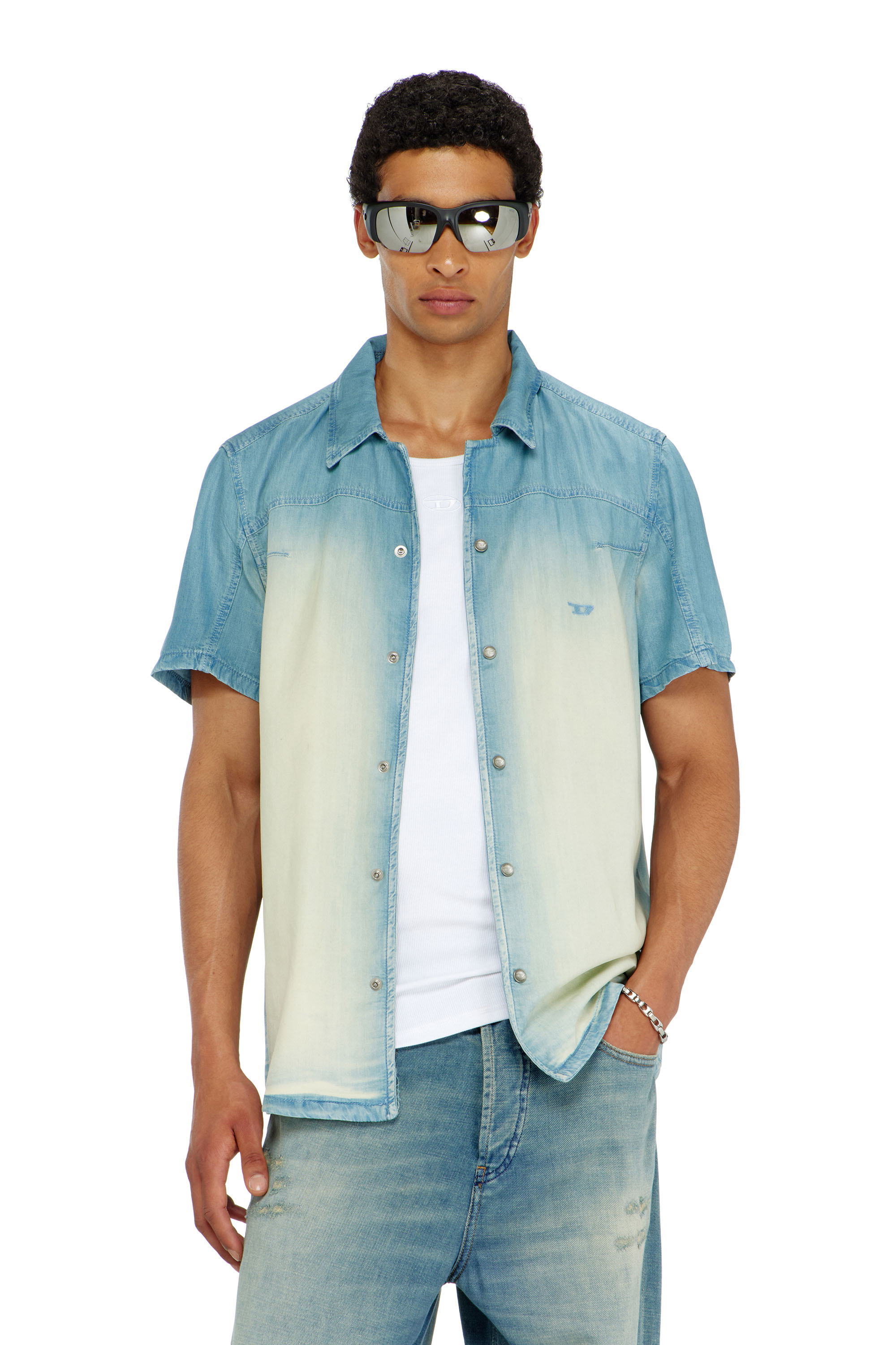 Diesel - D-CLARIVO-S, Camisa de manga corta en denim fluido con lavado oscuro Hombre in ToBeDefined - 1