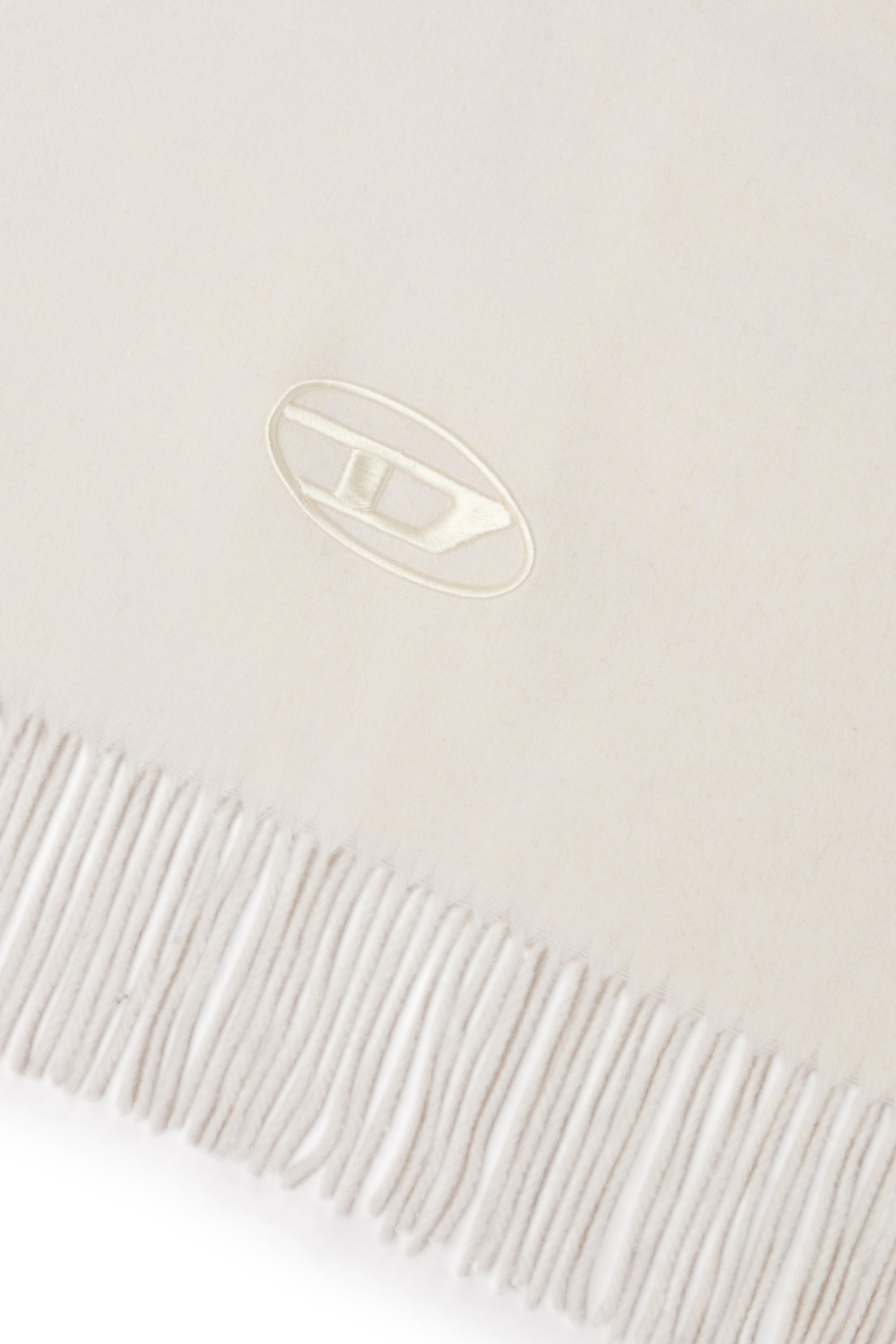 S-IMON-D-LONG, Blanco