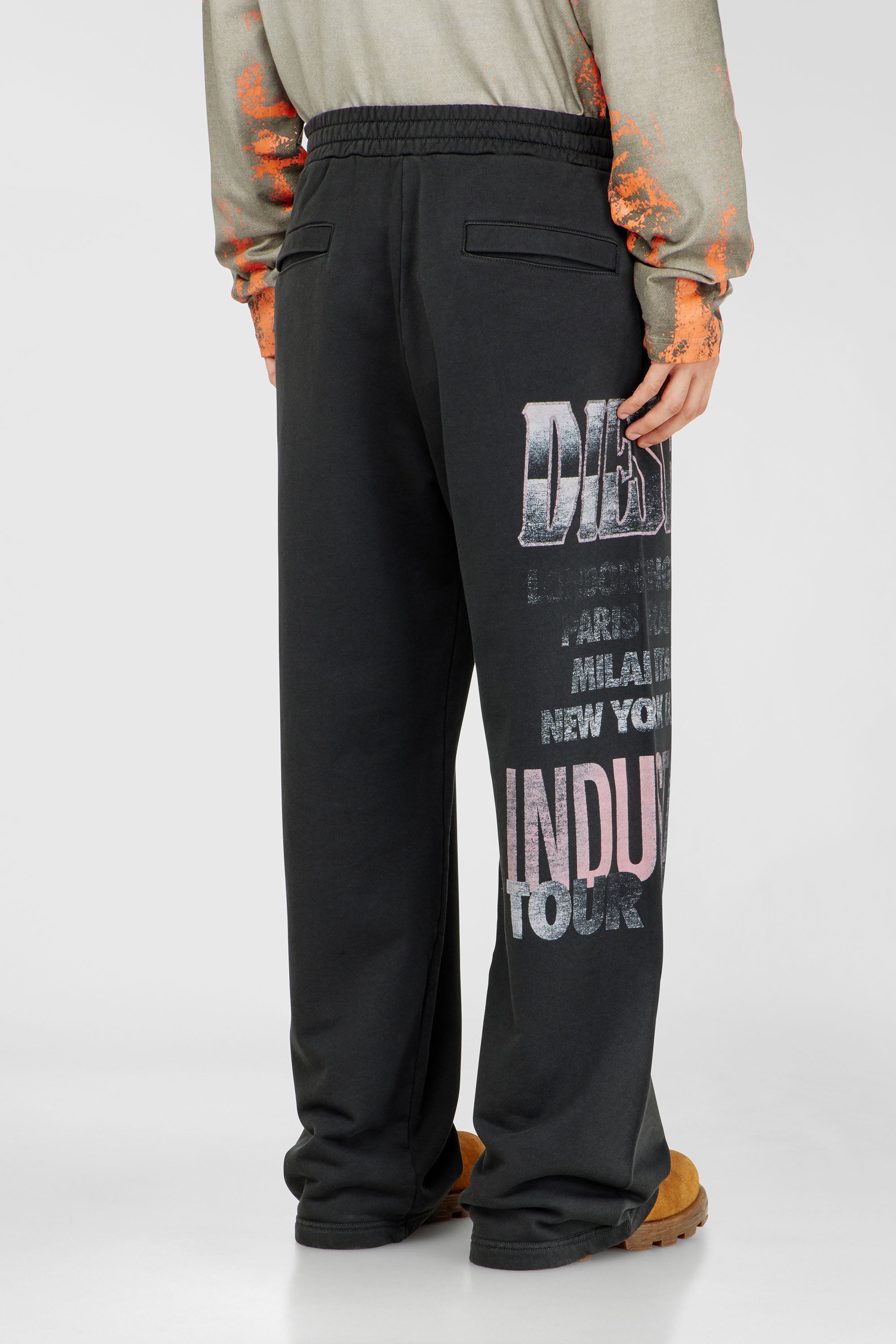 Diesel - P-ILL, Pantal&oacute;n de ch&aacute;ndal con gr&aacute;ficos de concierto Hombre in Negro - 3