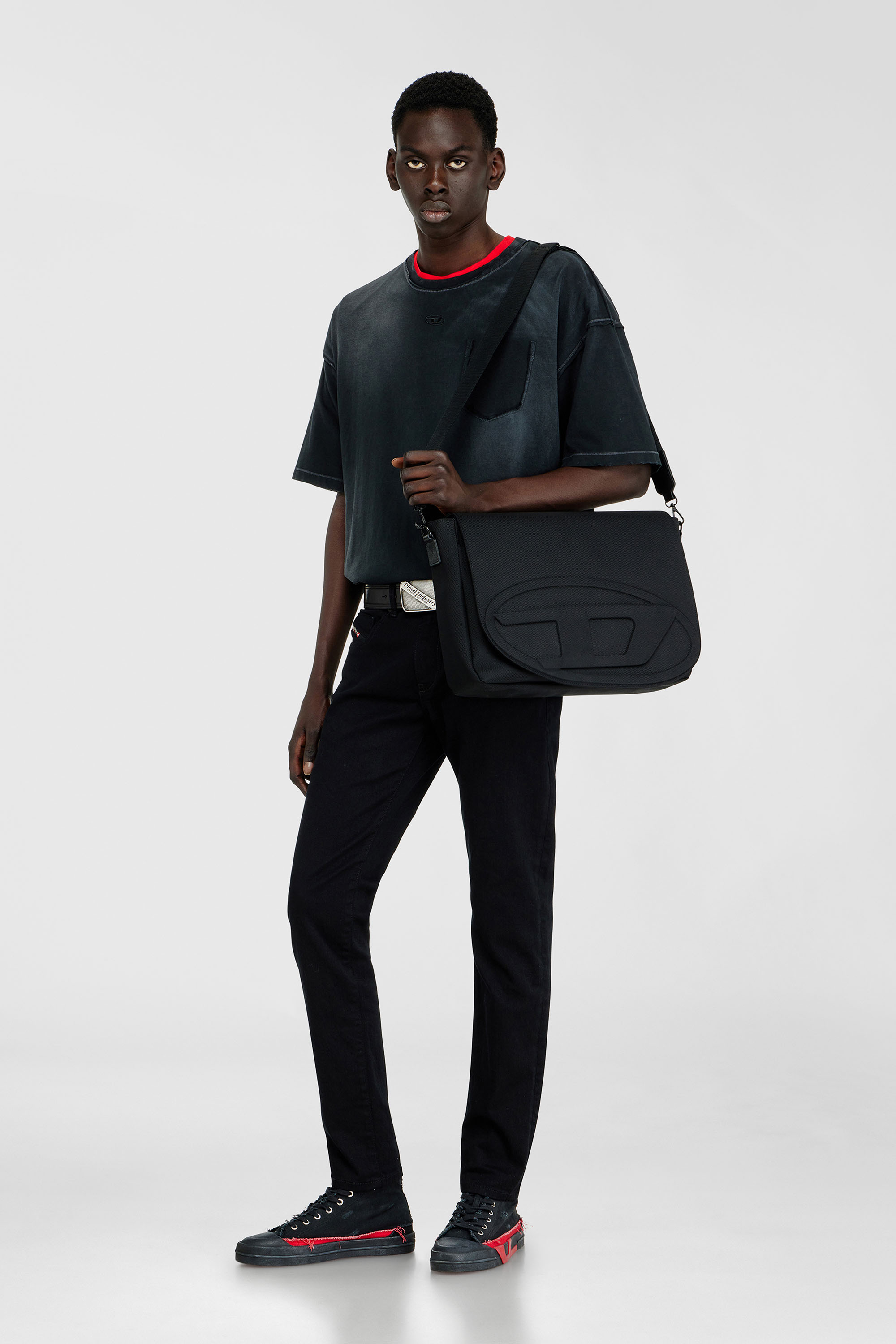 Diesel - 1DR MESSENGER, 1DR-Bolso Messenger en nylon CORDURA&reg; Hombre in Negro - 2