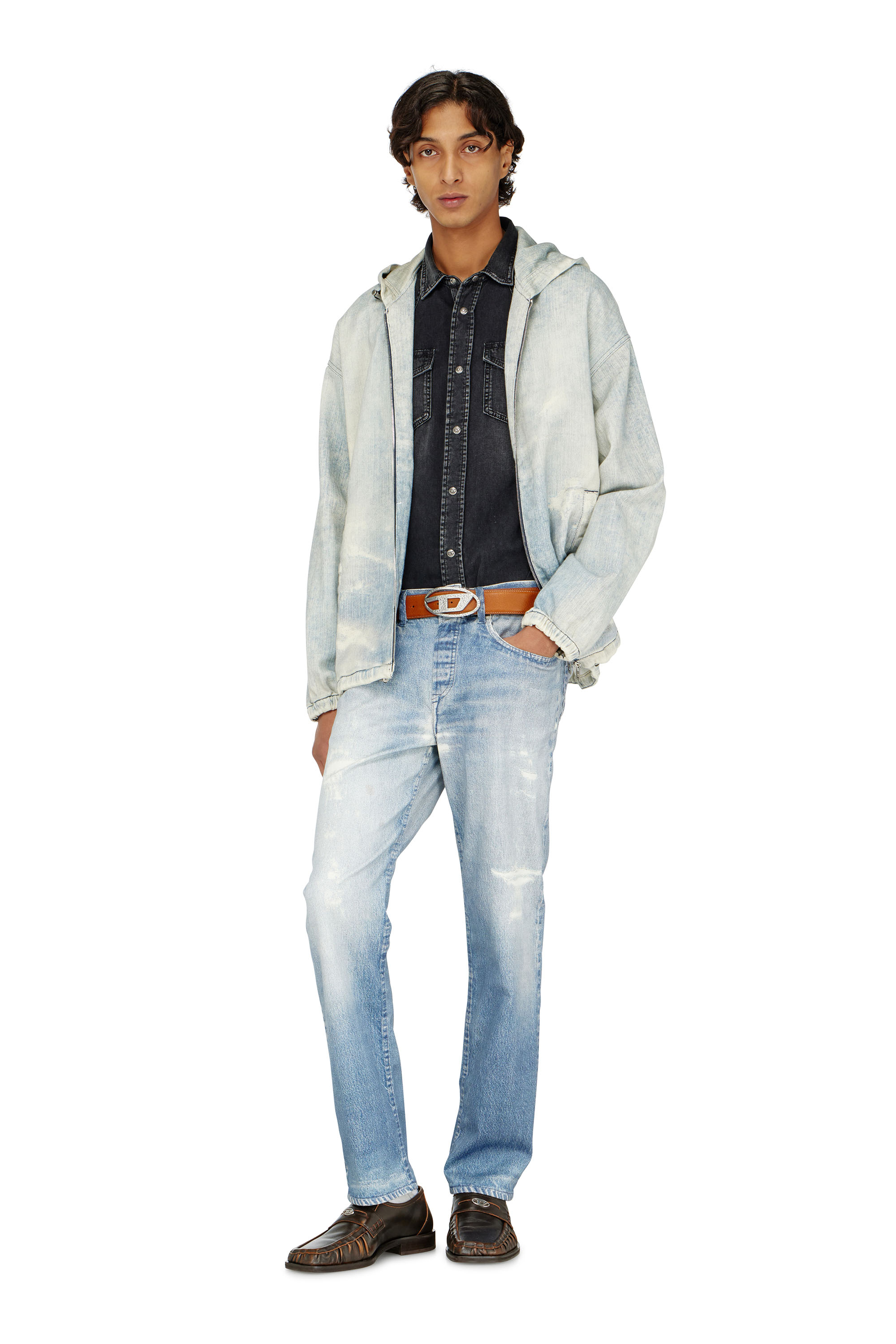 Diesel - D-WYNNY JOGG, Chaqueta JoggJeans con efecto trompe l&rsquo;oeil Hombre in Azul marino - 2