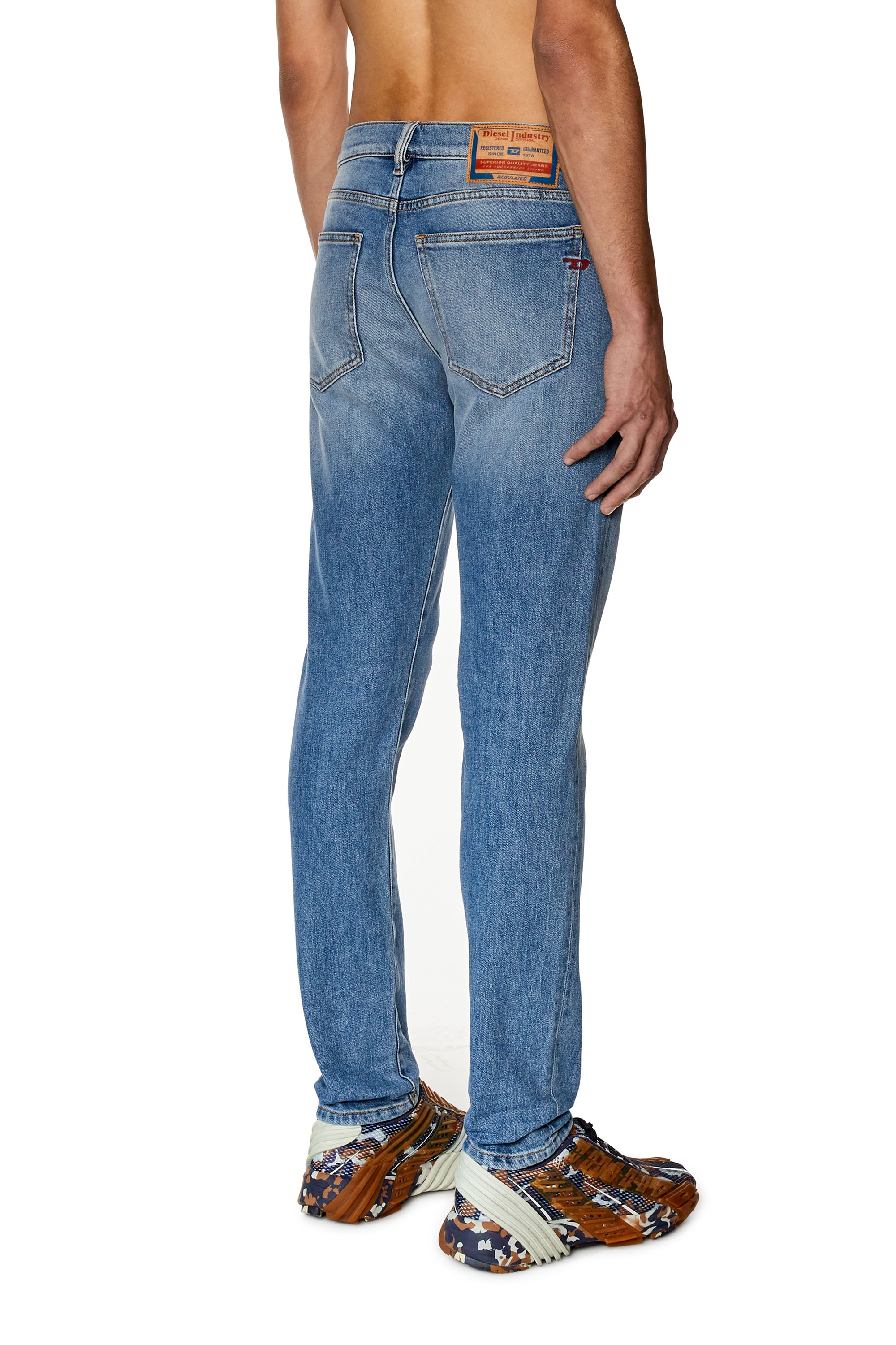 Diesel - Slim Jeans 2019 D-Strukt 09F81, Azul medio - Image 3