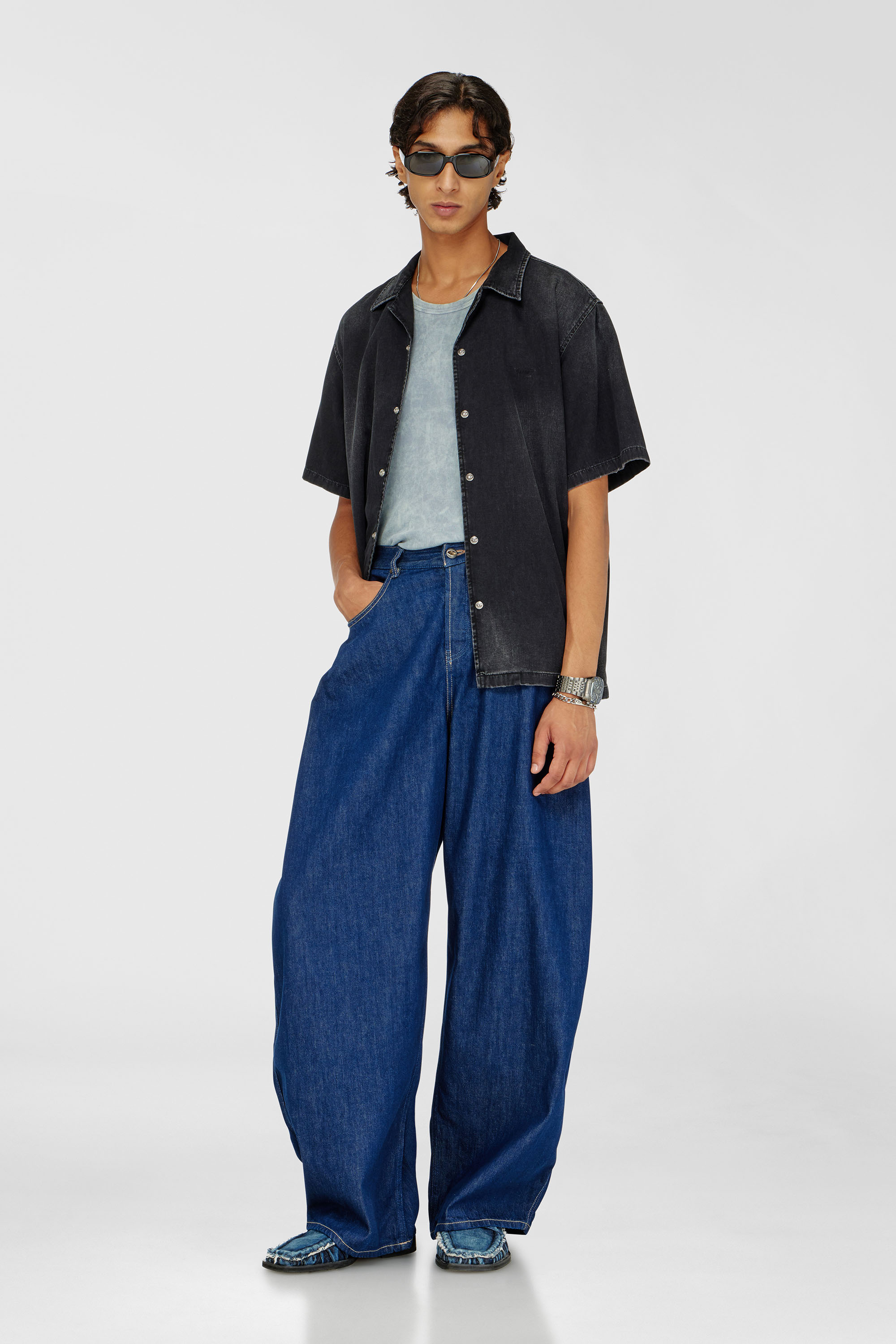 Diesel - D-NABIL-D, Camisa vaquera de manga corta Hombre in Negro - 2