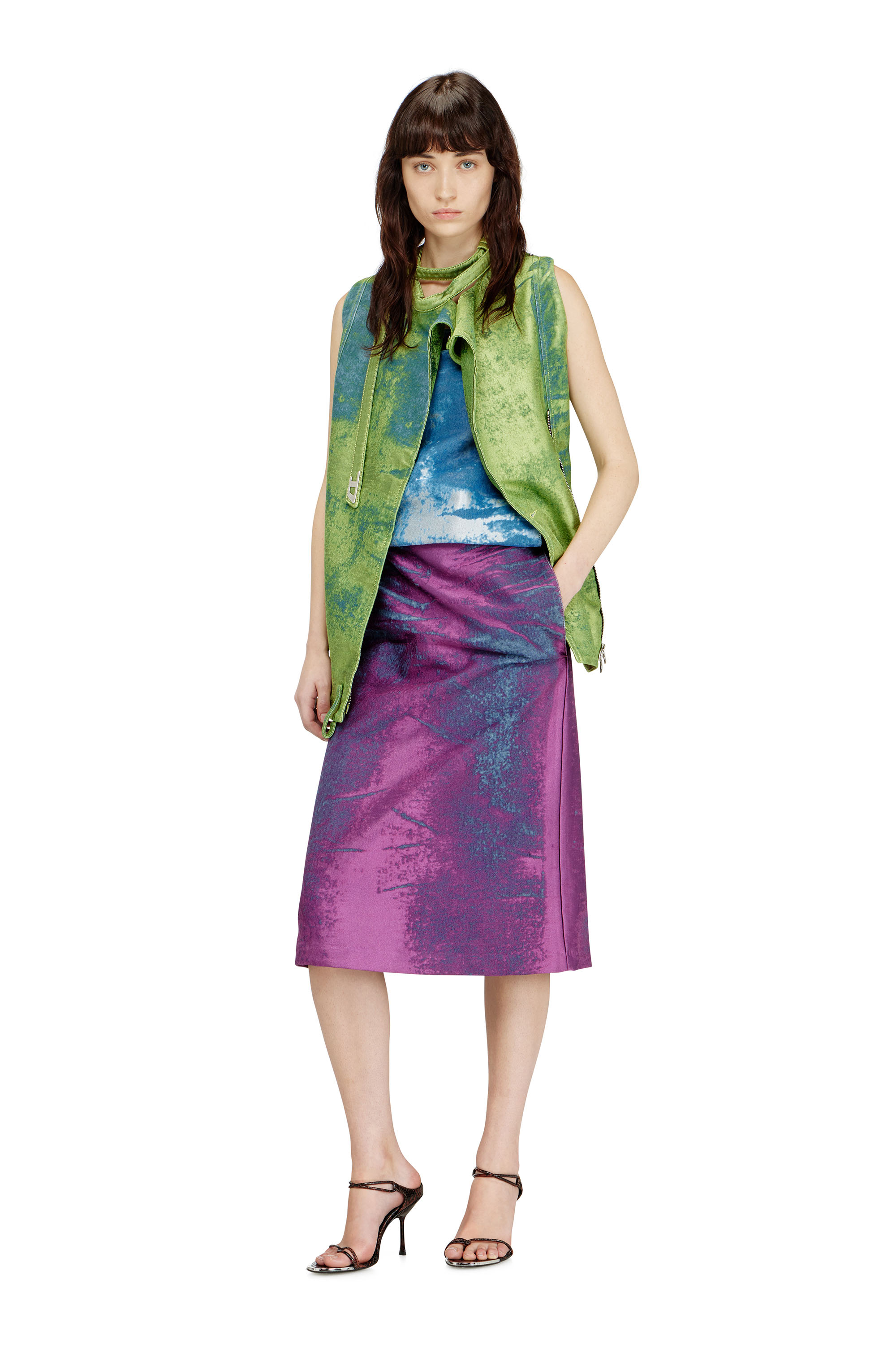 Diesel - DE-VANTOS-FSI, Chaleco con cintur&oacute;n en denim satinado de color Mujer in Verde - 1