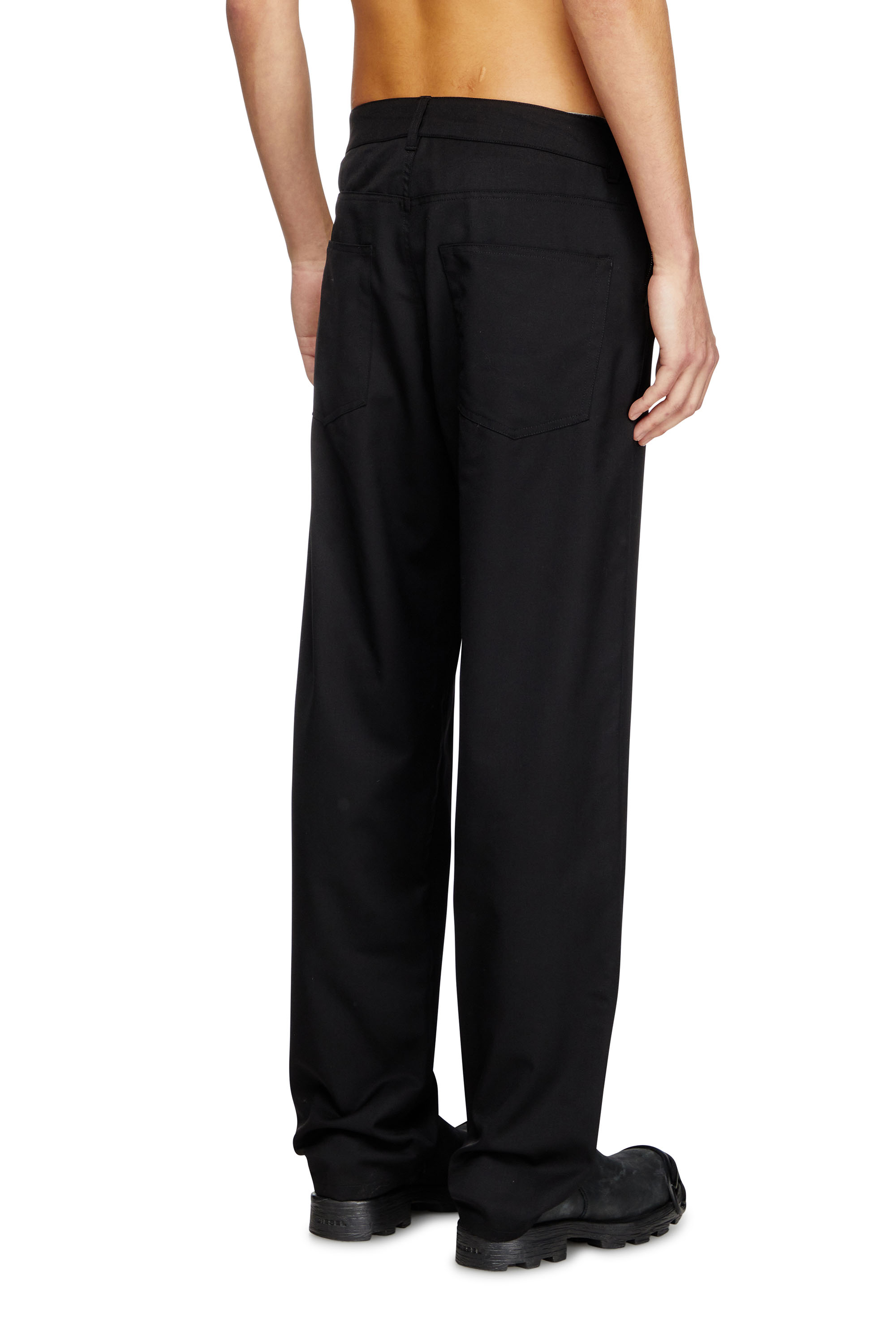 Diesel - P-DMAX, Pantalones de mezcla de lana con cintura con hebilla en forma de D Hombre in Negro - 4