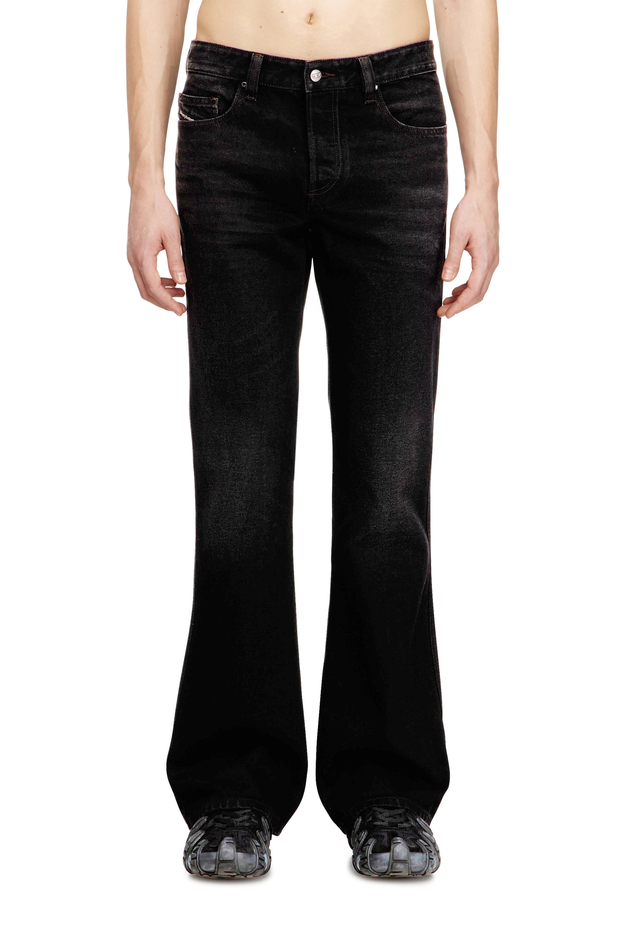 Diesel - Bootcut Jeans 1998 D-Buck 0ADBV Hombre, Negro - 1