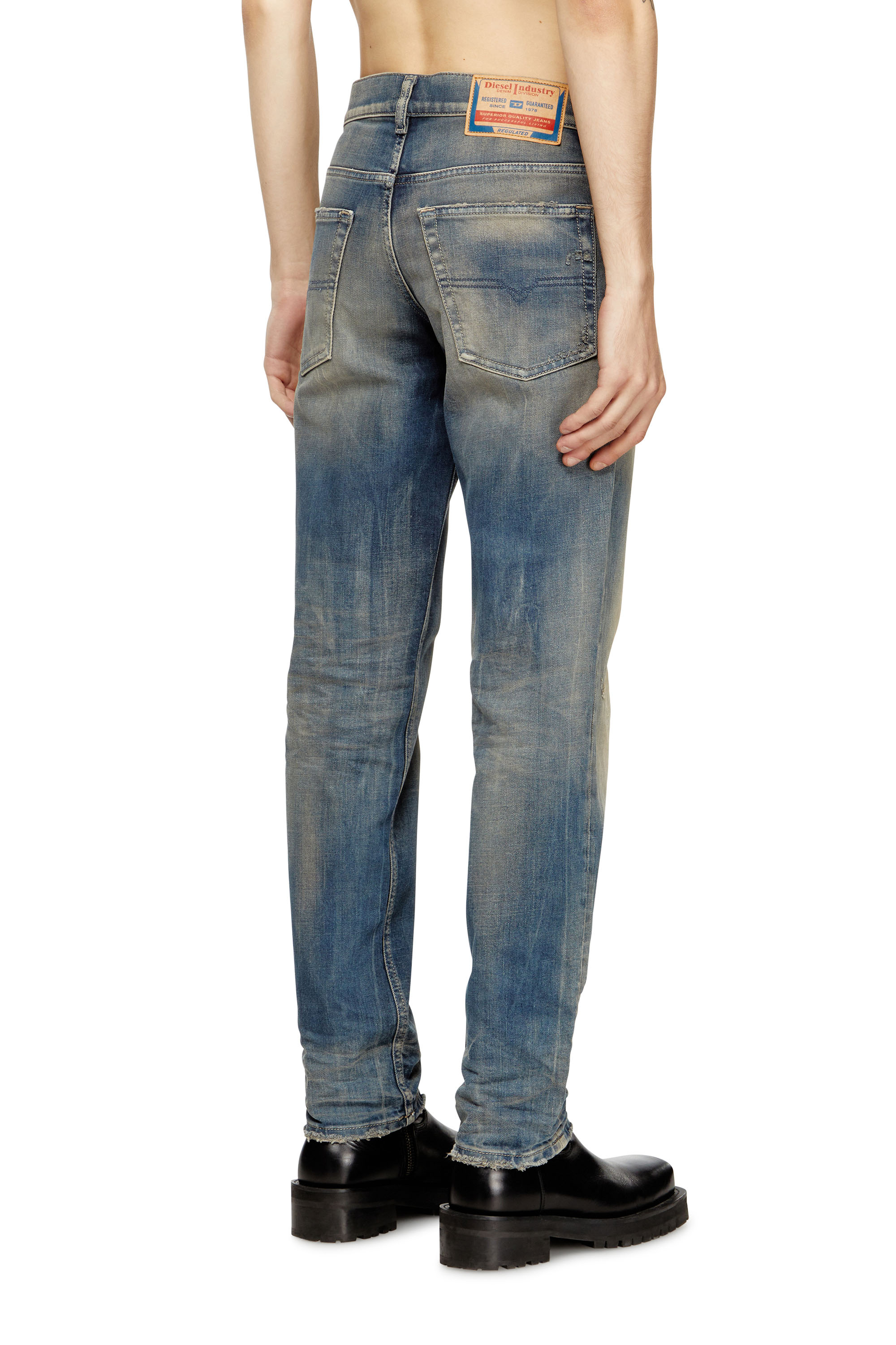 Diesel - Regular Jeans 2023 D-Finitive 09M18 Hombre, Azul medio - 4