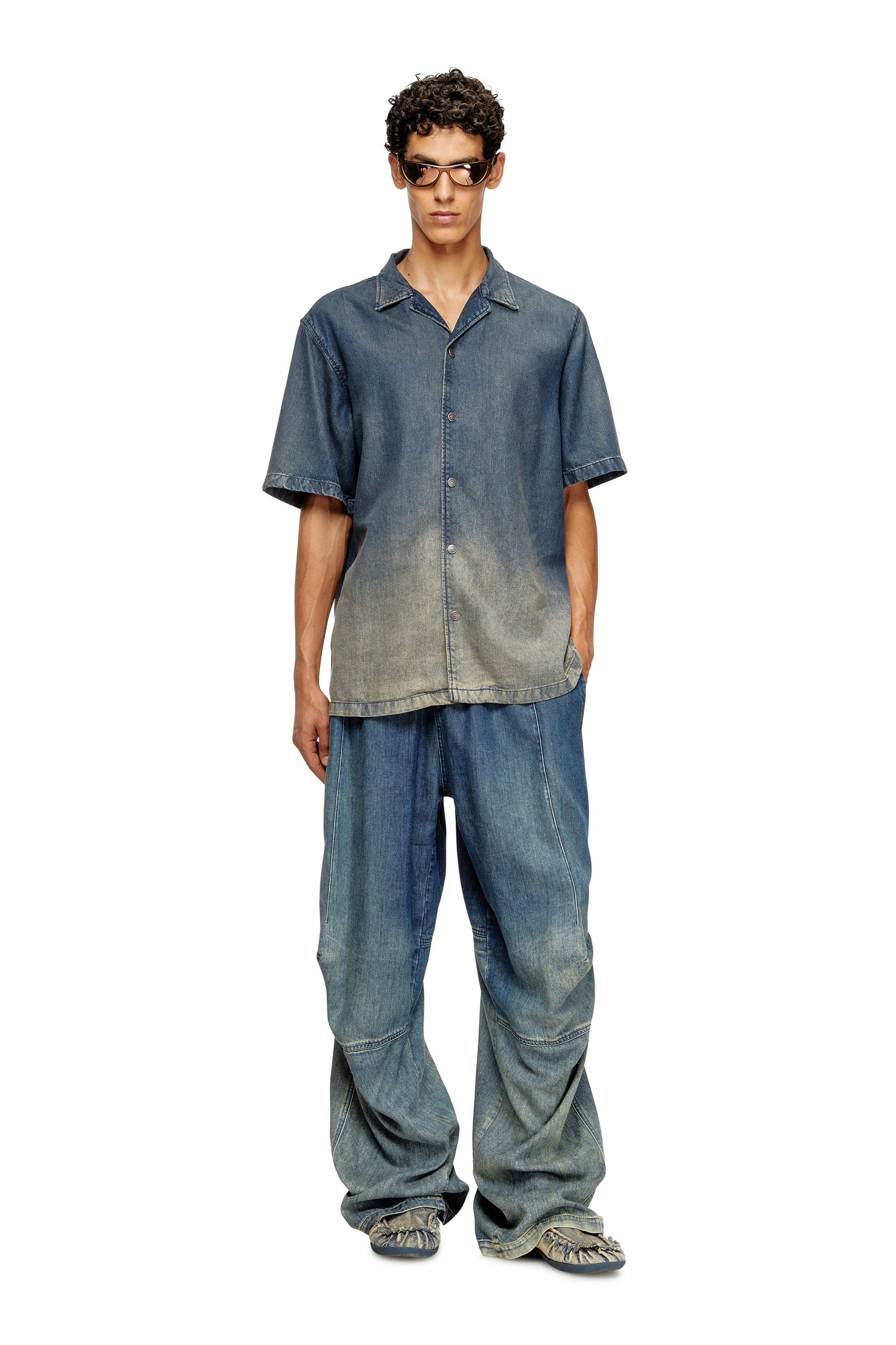 Diesel - D-NABIL-S3, Camisa de bolos en denim degradado fluido Hombre in Azul marino - 2