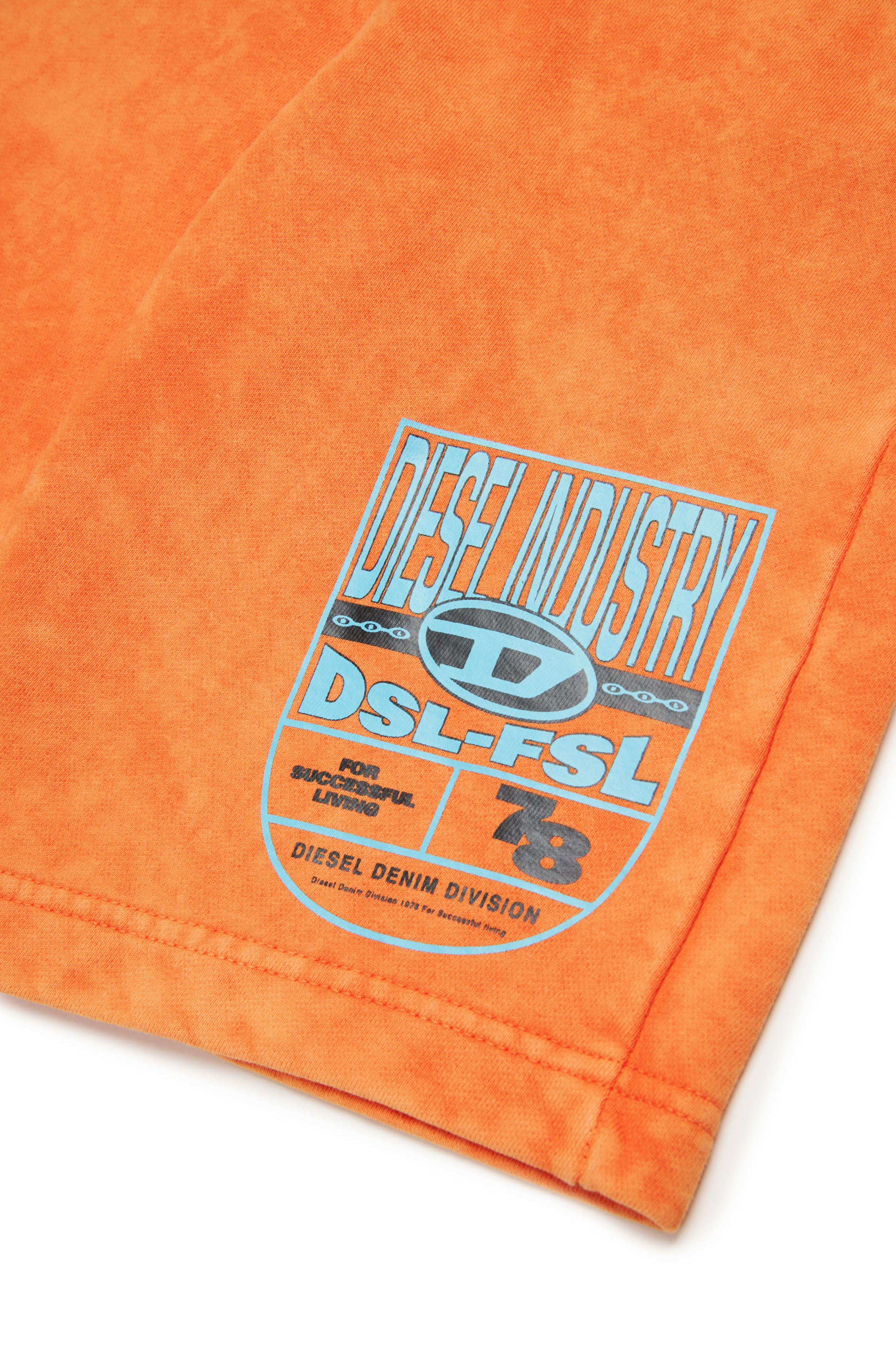 Diesel - PARRID, Pantalones cortos deportivos con efecto marmoleado y estampado gráfico Hombre in Naranja - 4