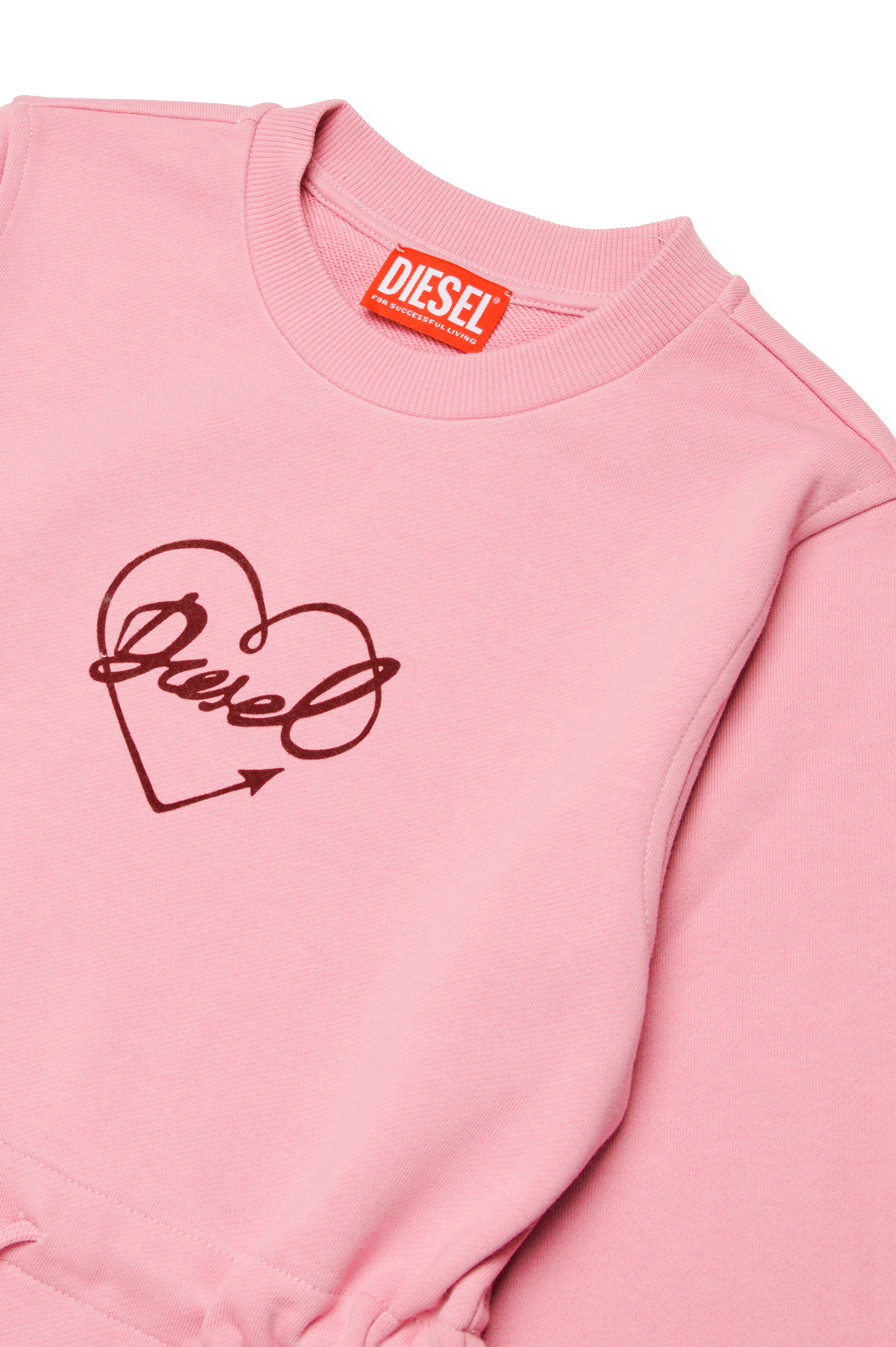 Diesel - DISSY, Vestido sudadera con corazón con logotipo en relieve Mujer in Rosa - 3