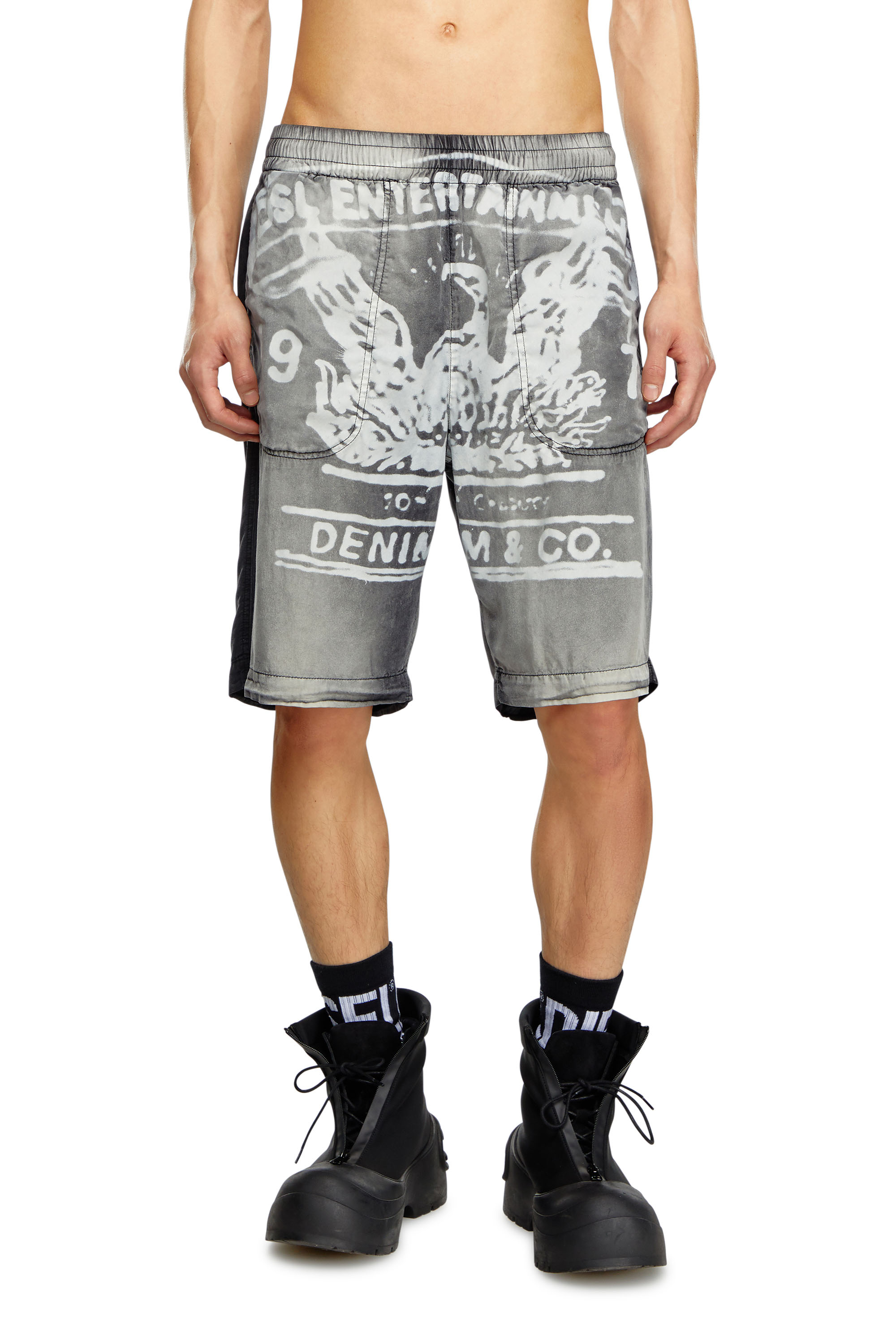 Diesel - P-EEKLO-SHORT, Hombre Pantalones cortos desteñidos con estampado de archivo in Multicolor - Image 1