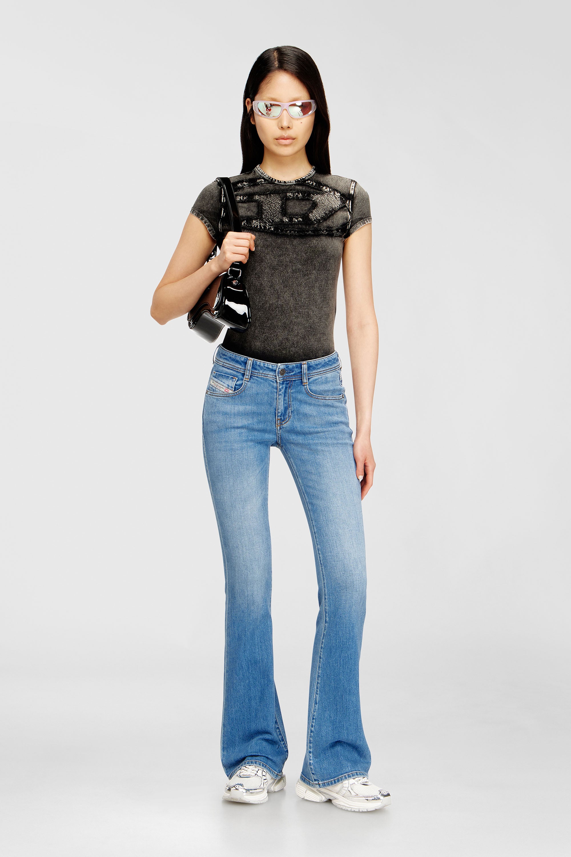 Diesel - Bootcut Jeans 1969 D-Ebbey 0ADBH Mujer, Azul Claro - 1
