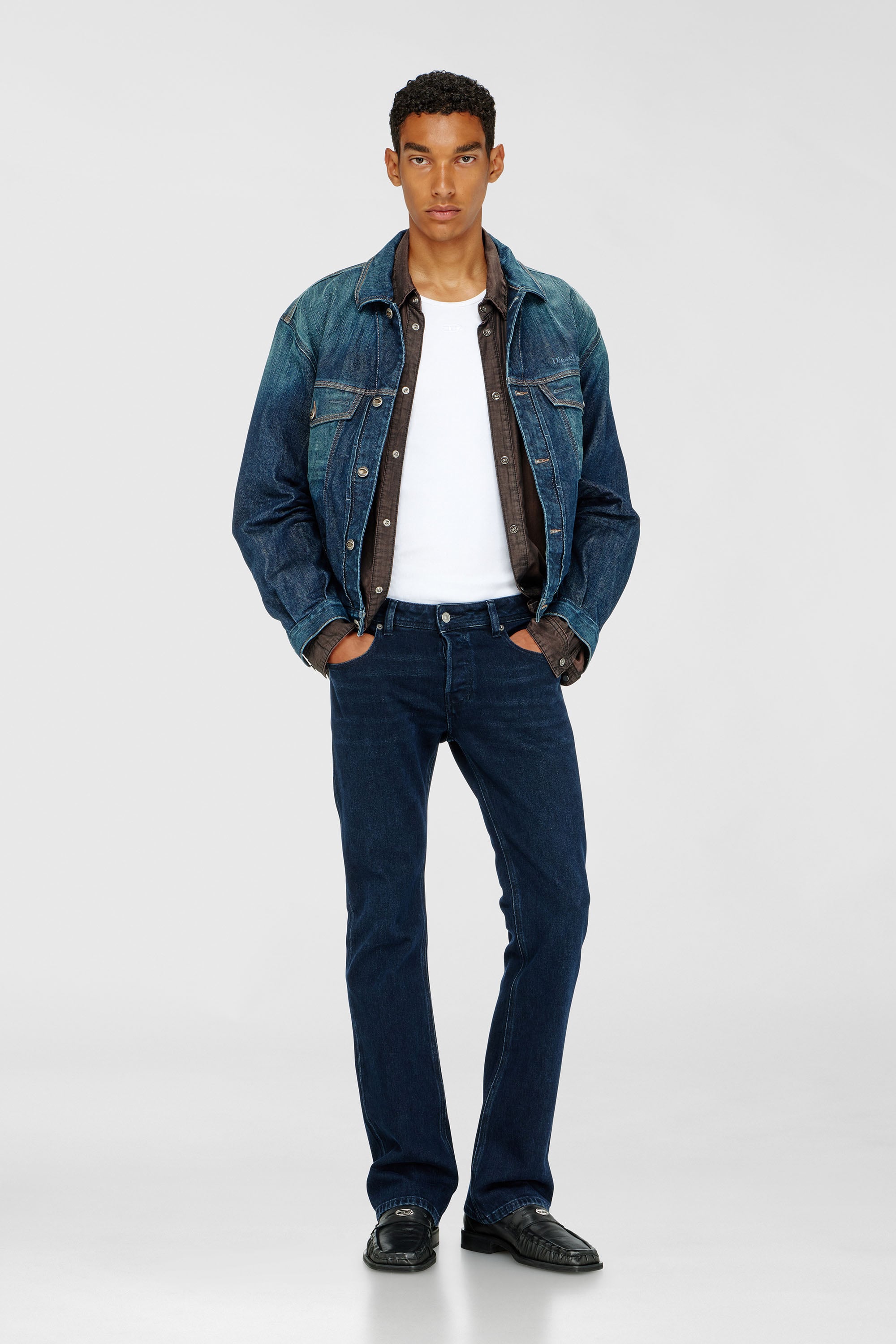 Diesel - Bootcut Jeans 2007 Zatiny 0KBBJ Hombre, Azul Oscuro - 1