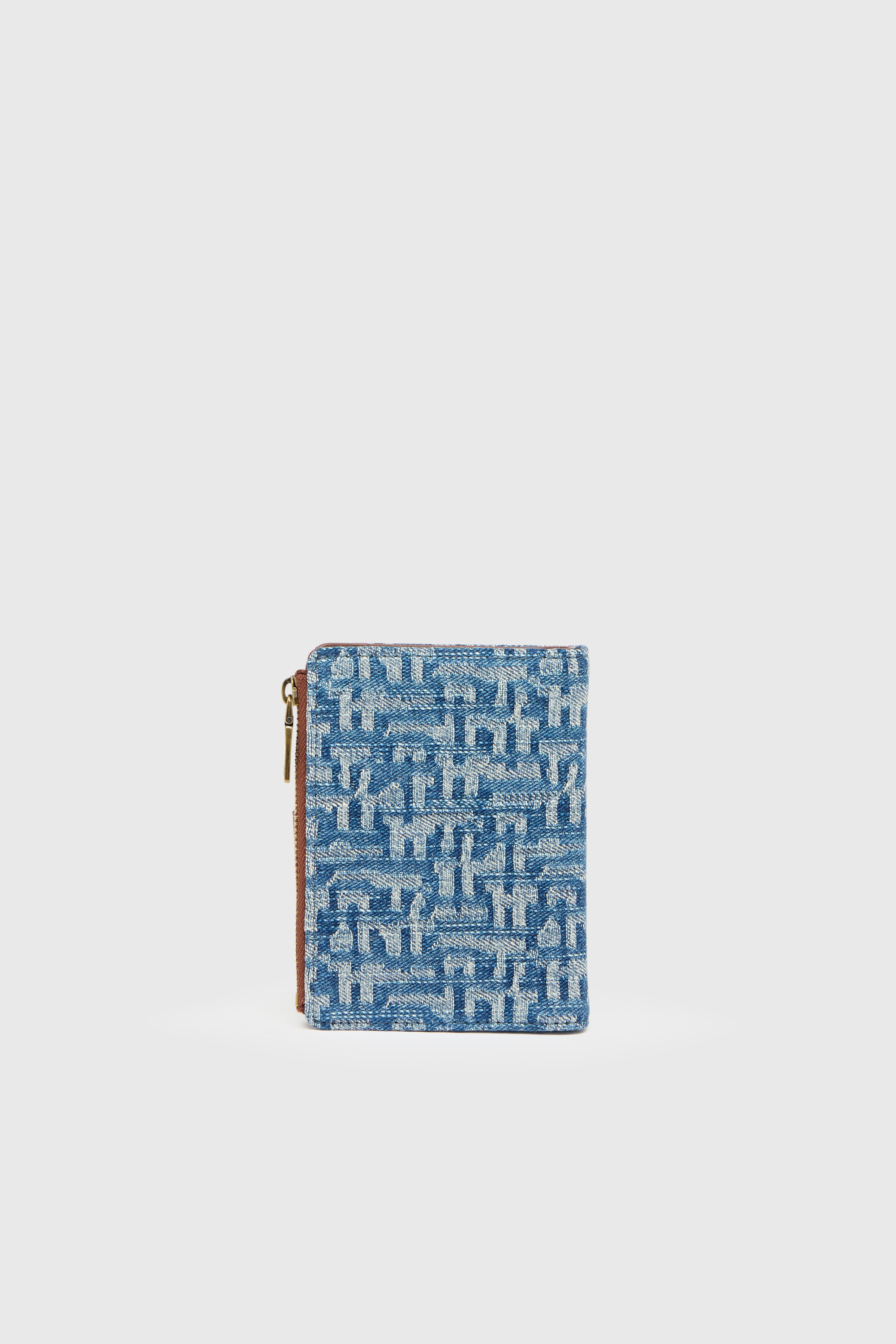 Diesel - D-LINE BI FOLD ZIP II, Cartera plegable en monogram denim con detalle de cintur&oacute;n Mujer in Azul marino - 2