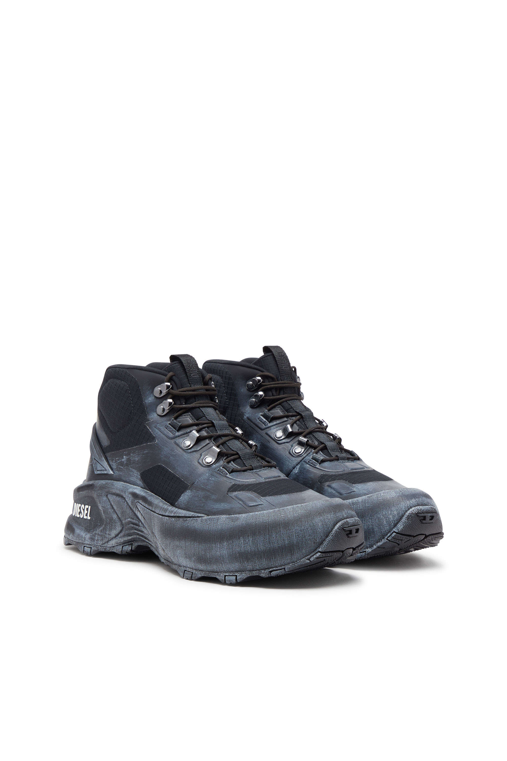 D-CAGE HIKING, Negro