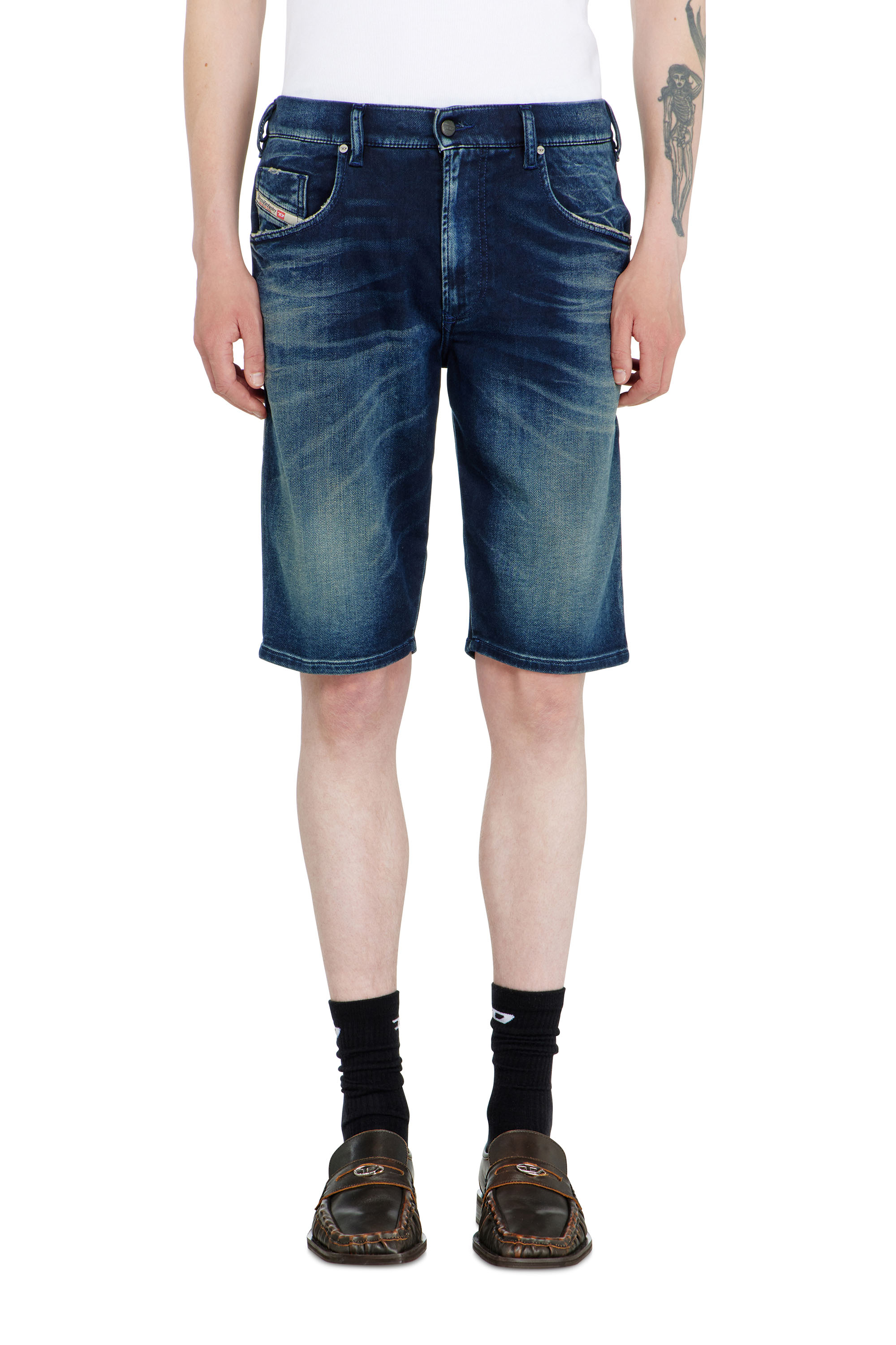 Diesel - 2033 D-KROOLEY-SHORT-BW JOGG, Chino shorts en joggjeans sombreado Hombre in Azul marino - 2