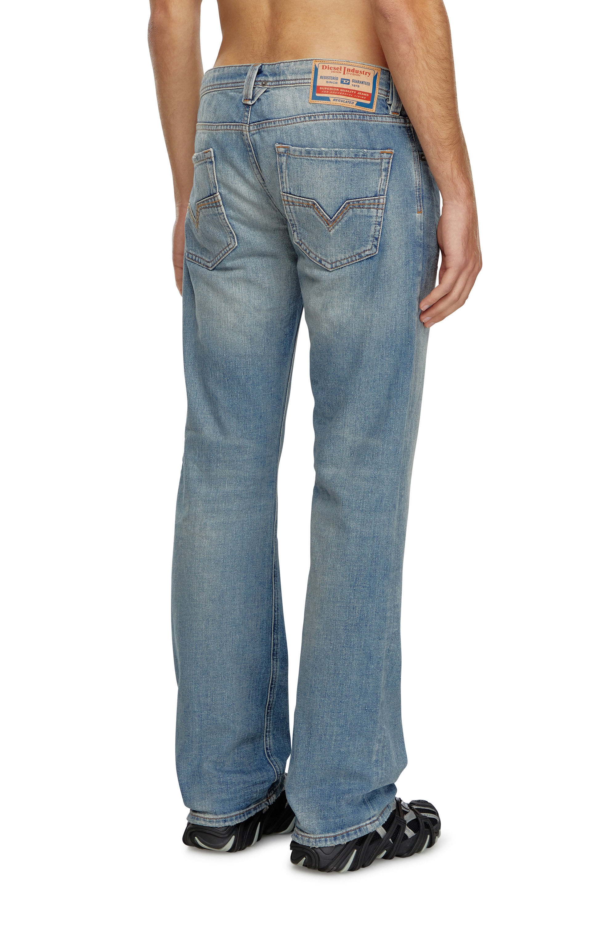 Diesel - Regular Jeans 1985 Larkee 0GRDN Hombre, Azul Claro - 4