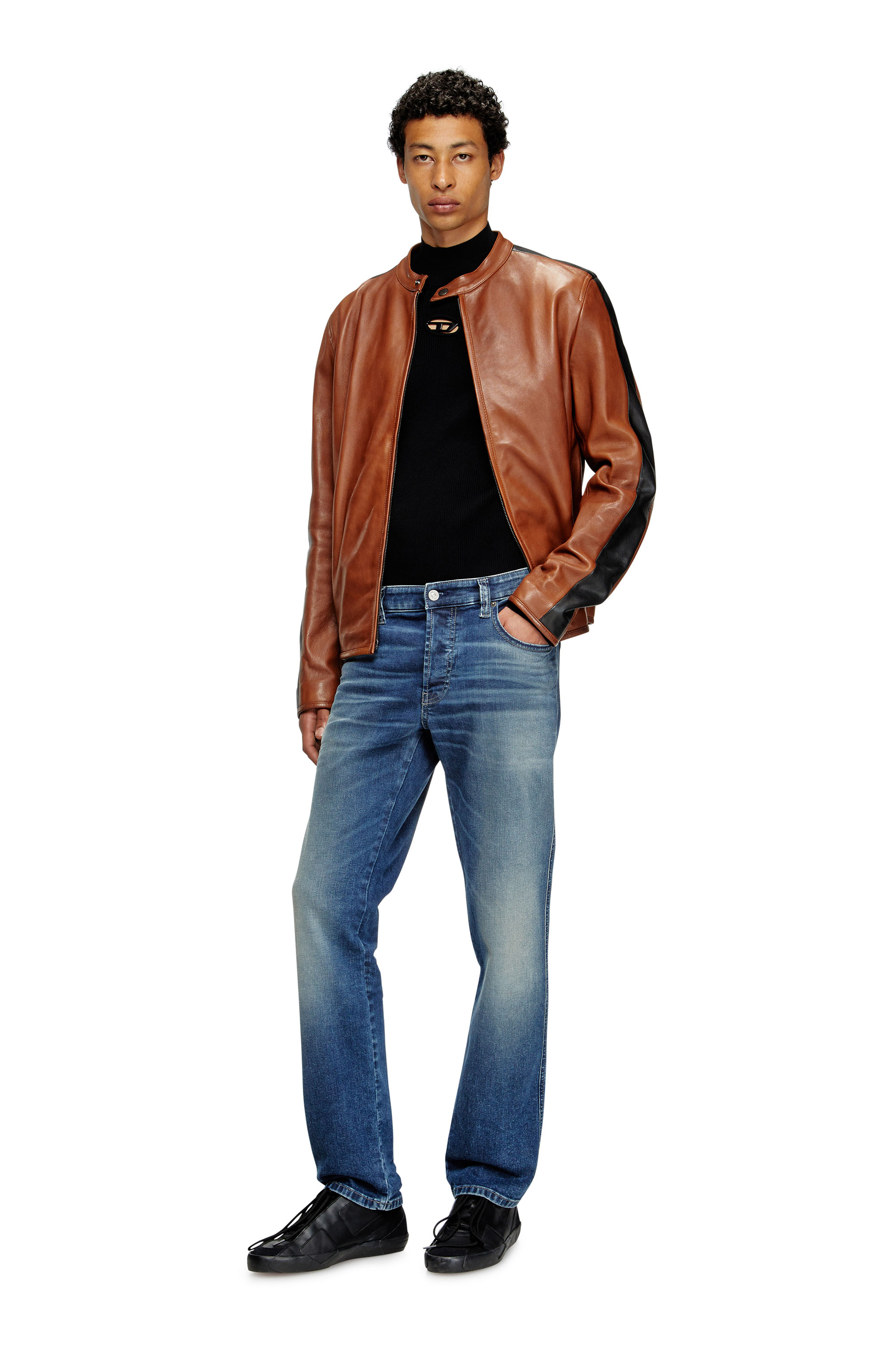 Diesel - S-SLANTE-D LOW, S-Slante-D-Deportivas de ante y cuero con logotipo D Hombre in Negro - 7