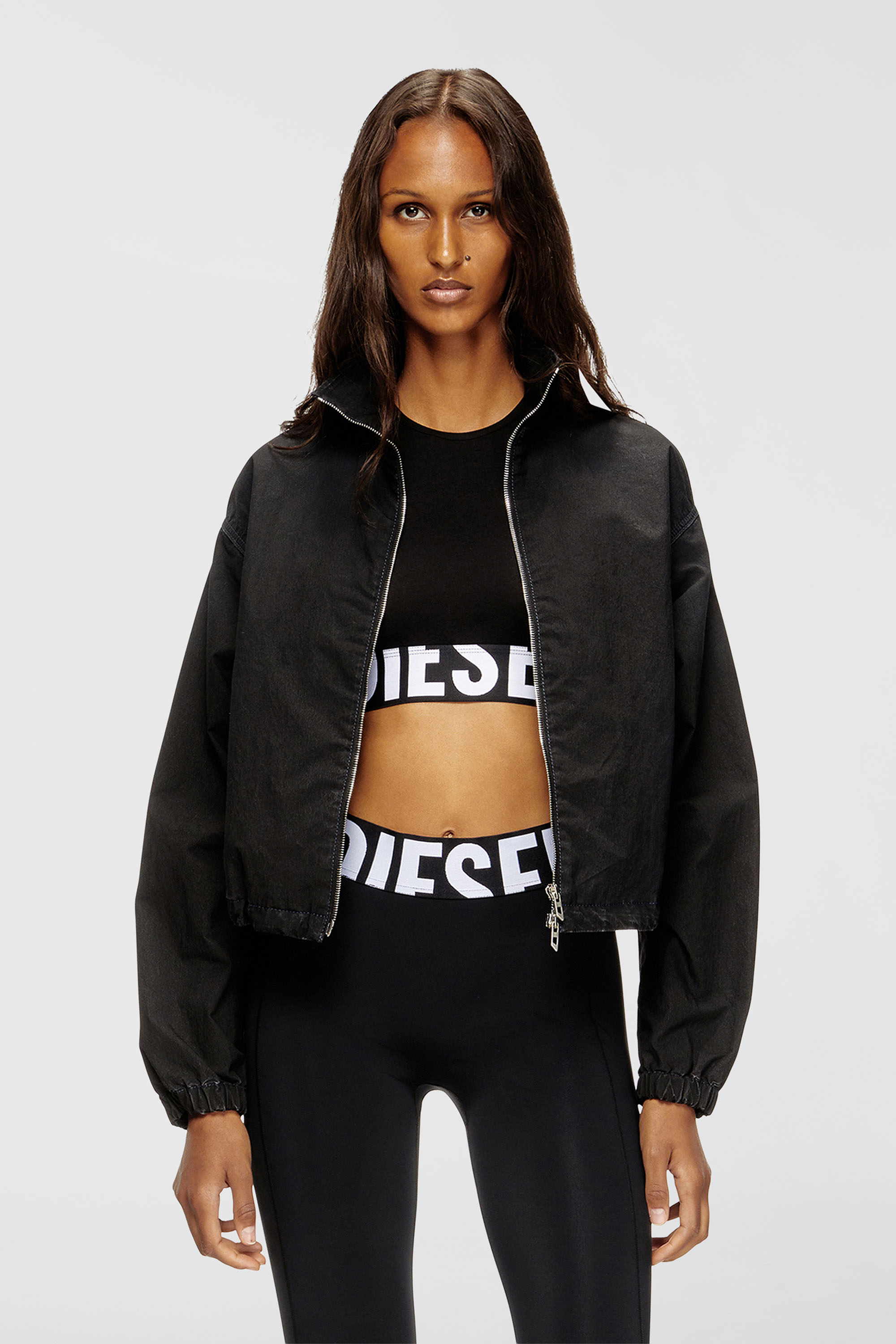 Diesel - ADA-D-POP, Camiseta con tirantes recortada con logotipo recortado Mujer in Negro - 1
