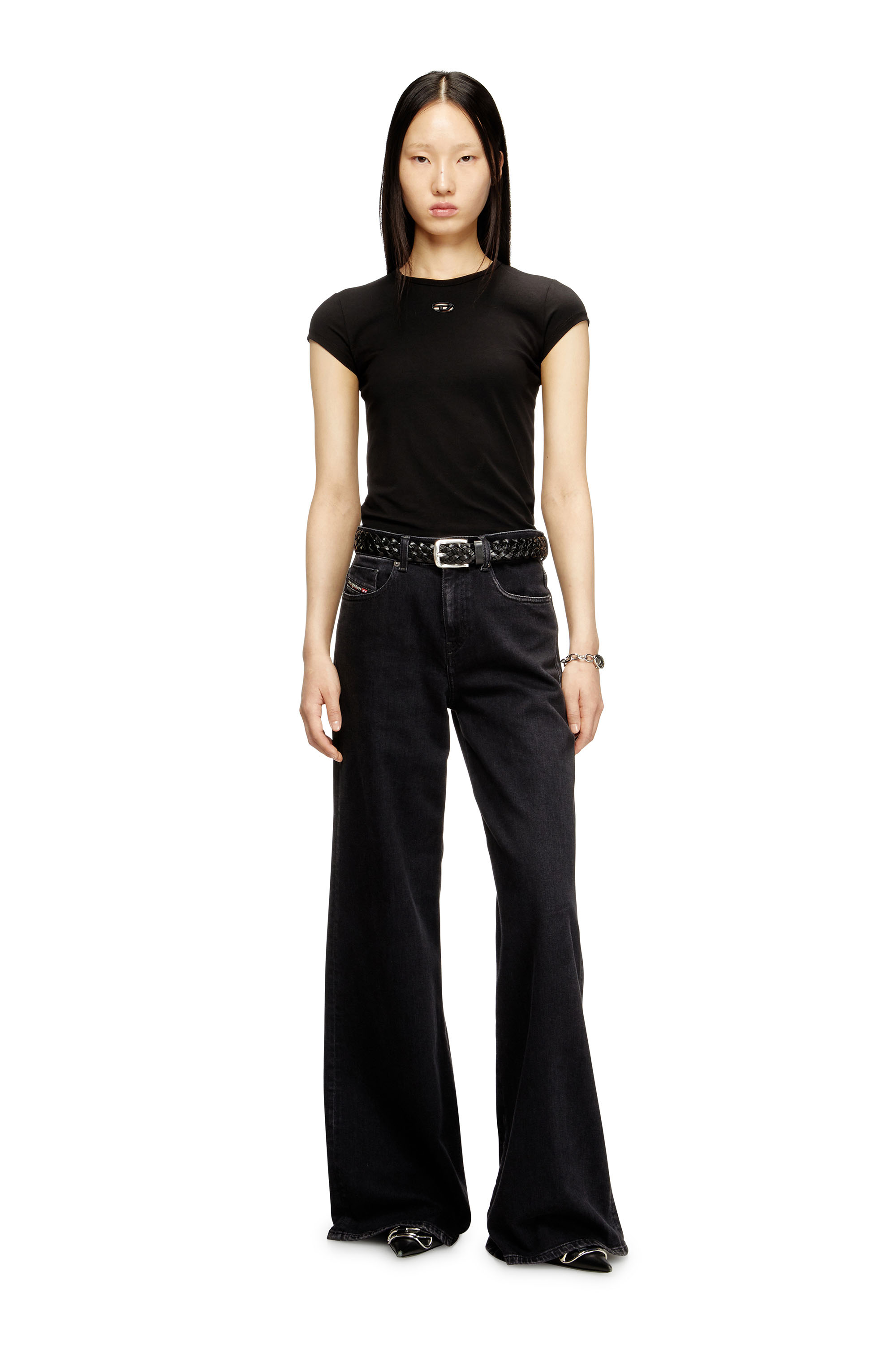 Diesel - T-ANGIE-OD, Camiseta con logotipo bordado con abertura Mujer in Negro - 1