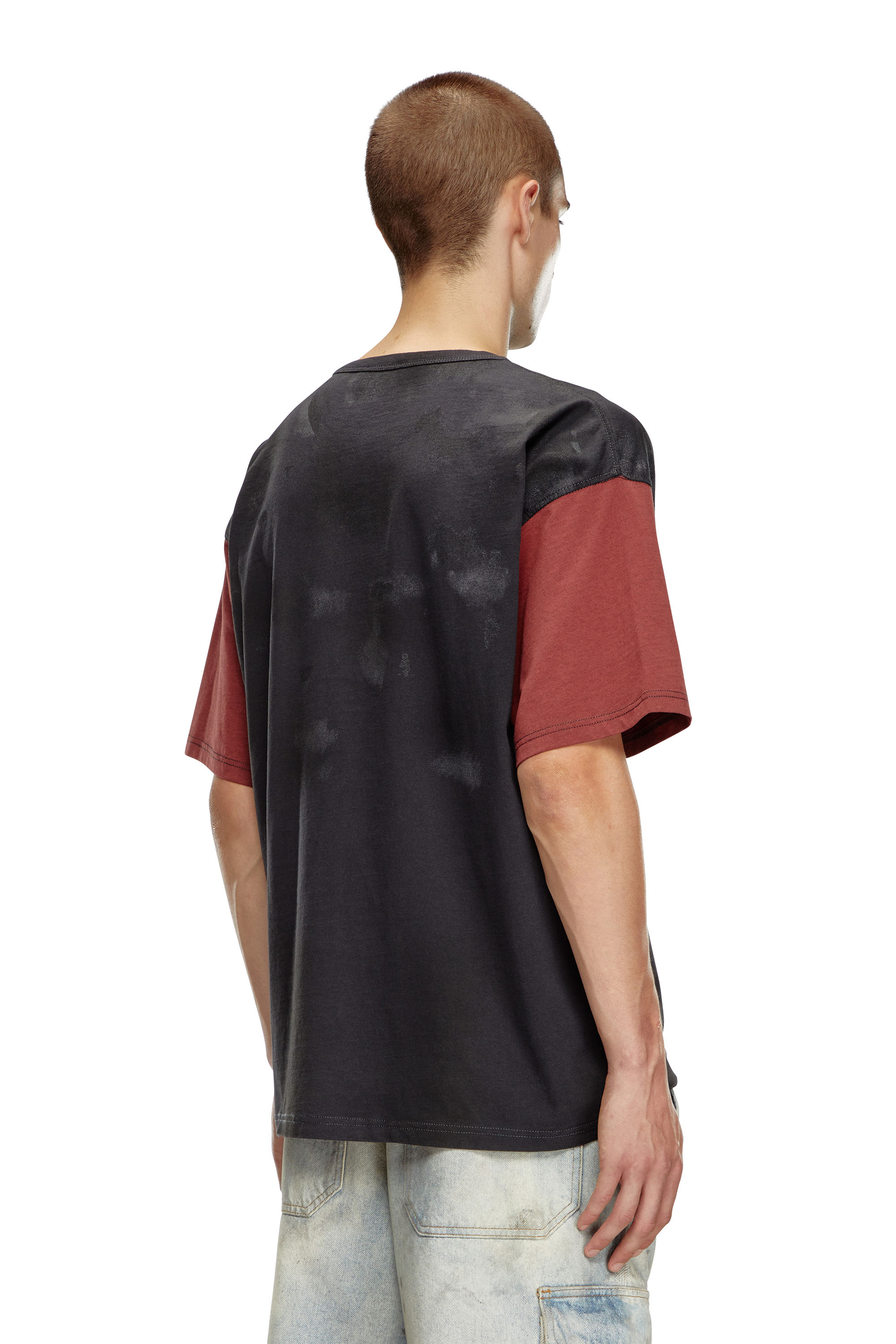 Diesel - T-BOXT-Q4, Hombre Camiseta en bloques de color con efectos de suciedad in Multicolor - Image 4