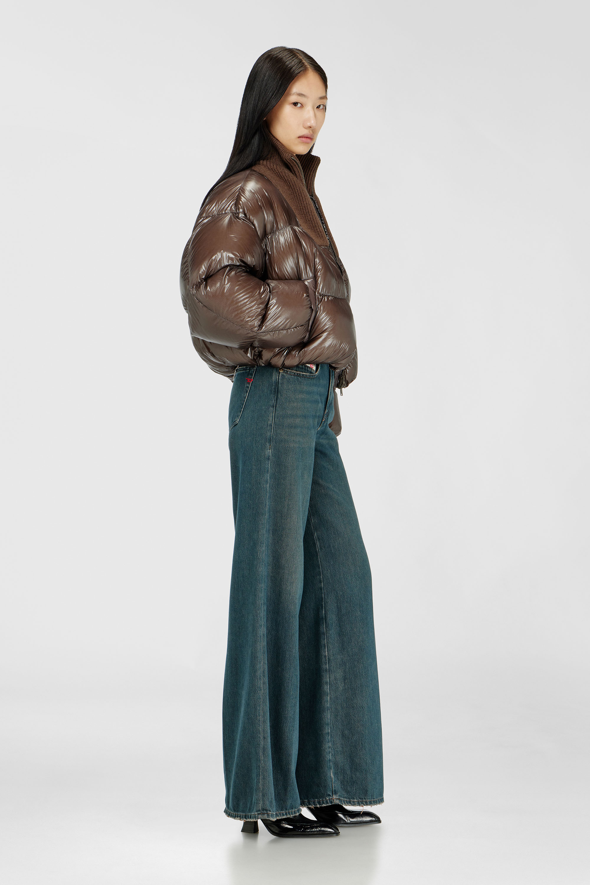 Diesel - Flare Jeans 1978 D-Akemi 09P83 Mujer, Azul Oscuro - 1