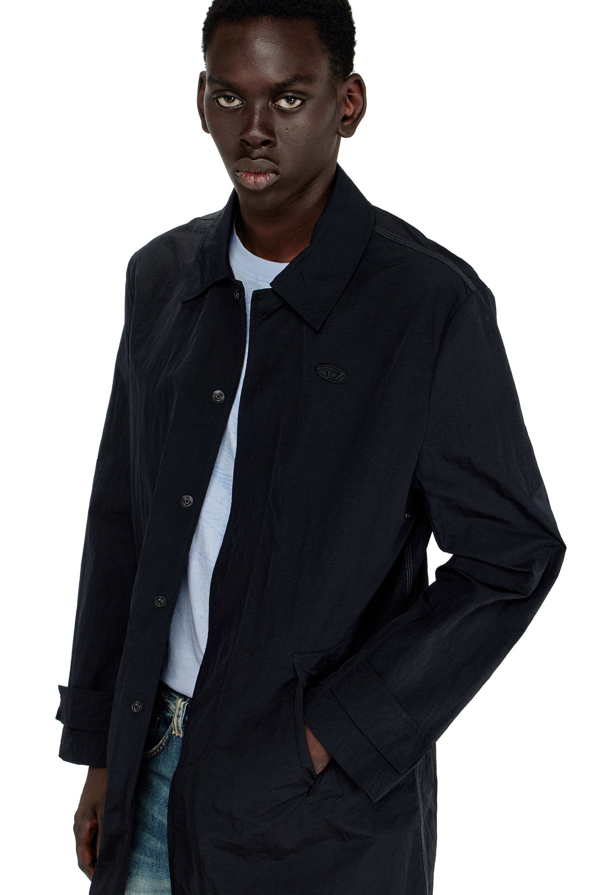 Diesel - J-BURHAT, Abrigo de nailon con acabado arrugado brillante Hombre in Negro - 5