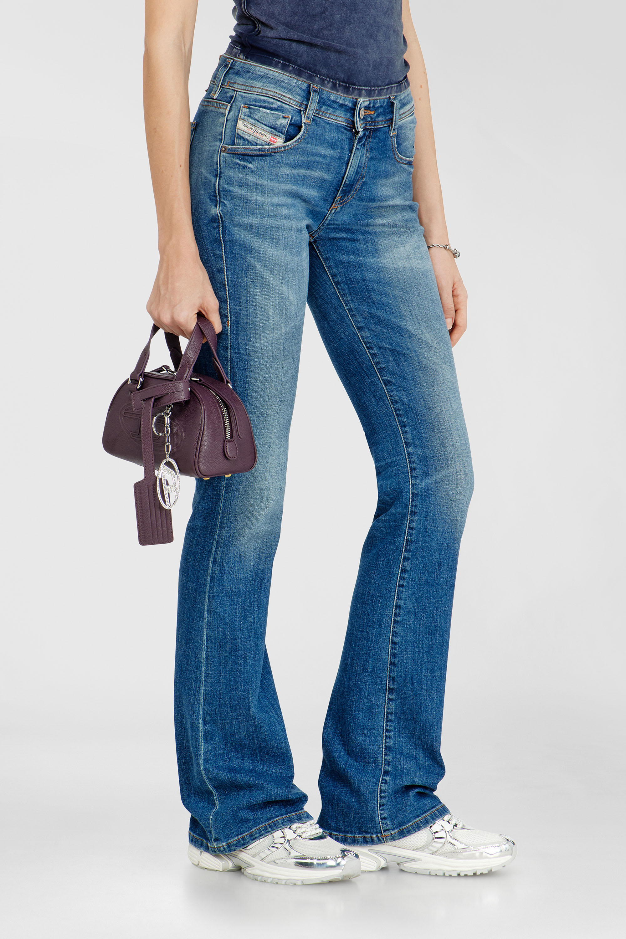 Diesel - Bootcut Jeans 1969 D-Ebbey 09J33 Mujer, Azul medio - 7