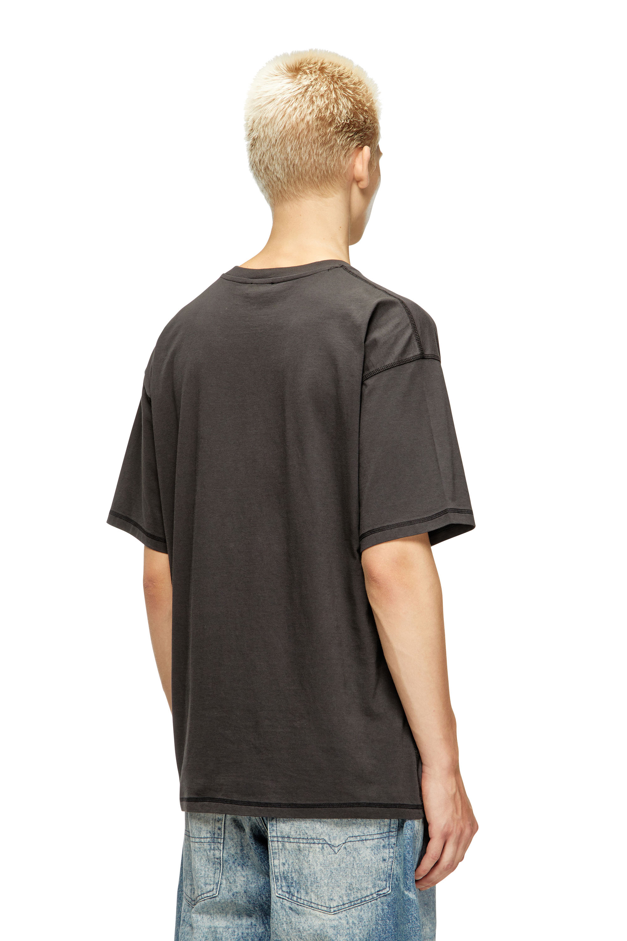 Diesel - T-LEONARD-IHBJ, Camiseta con estampado de grafiti Hombre in Gris - 4