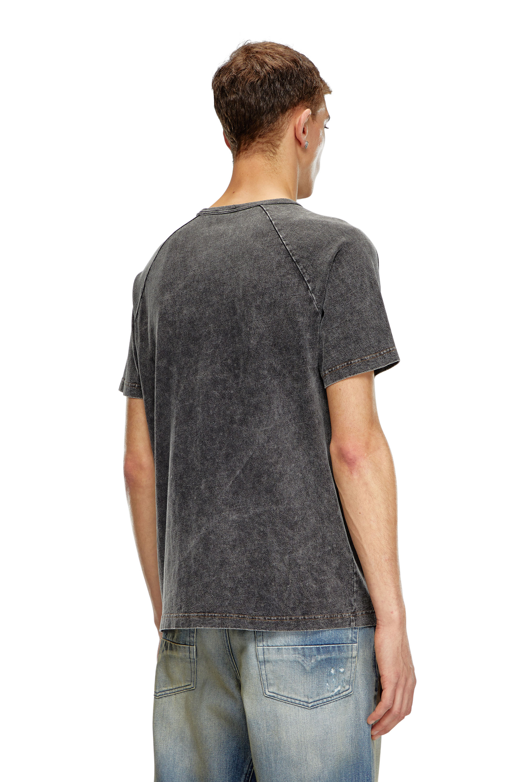Diesel - T-RADJUST-Q1, Hombre Camiseta con efecto mármol y banda brillante in Negro - Image 4