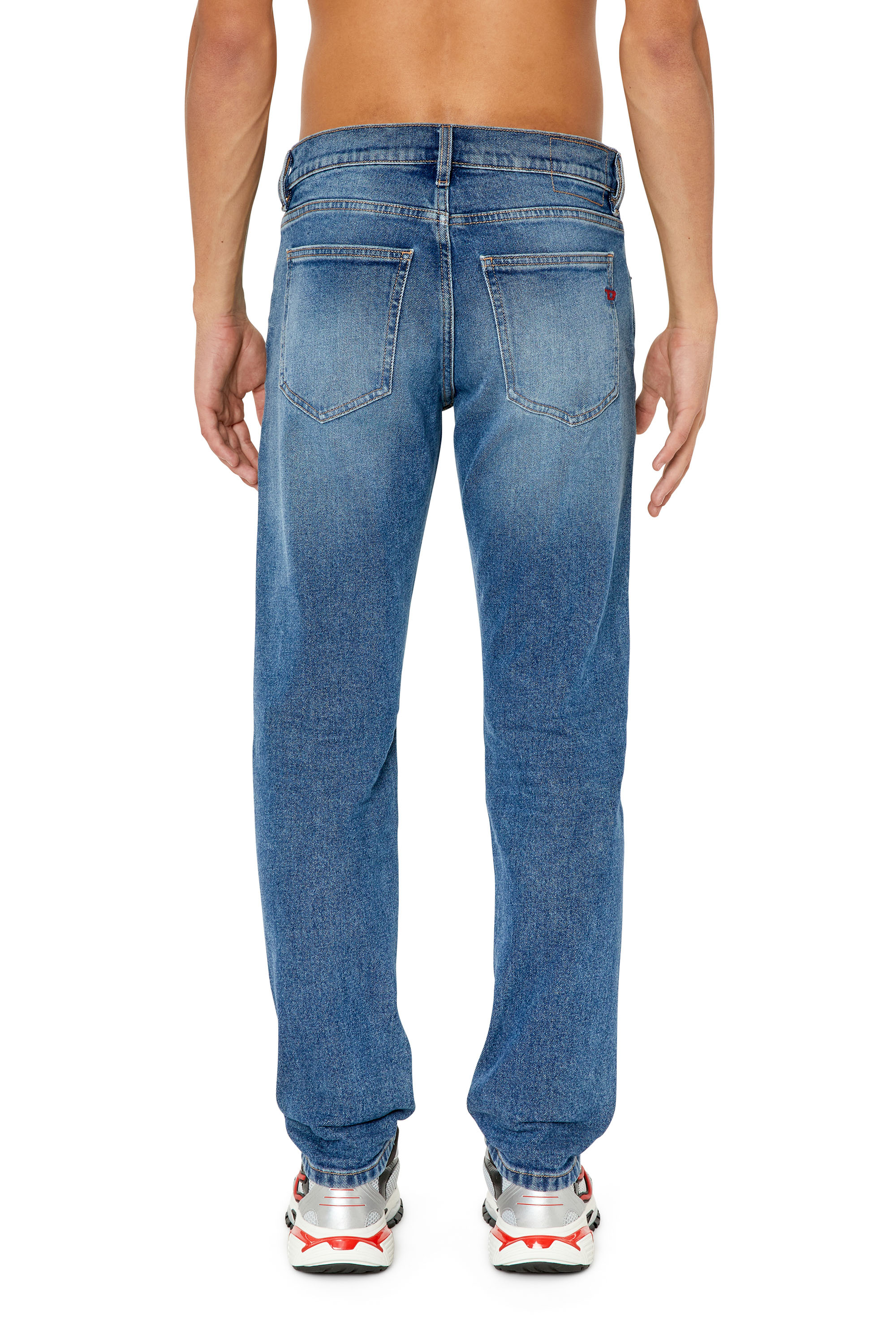 Diesel - 2019 D-Strukt 0NFAJ Slim Jeans, Azul medio - Image 2