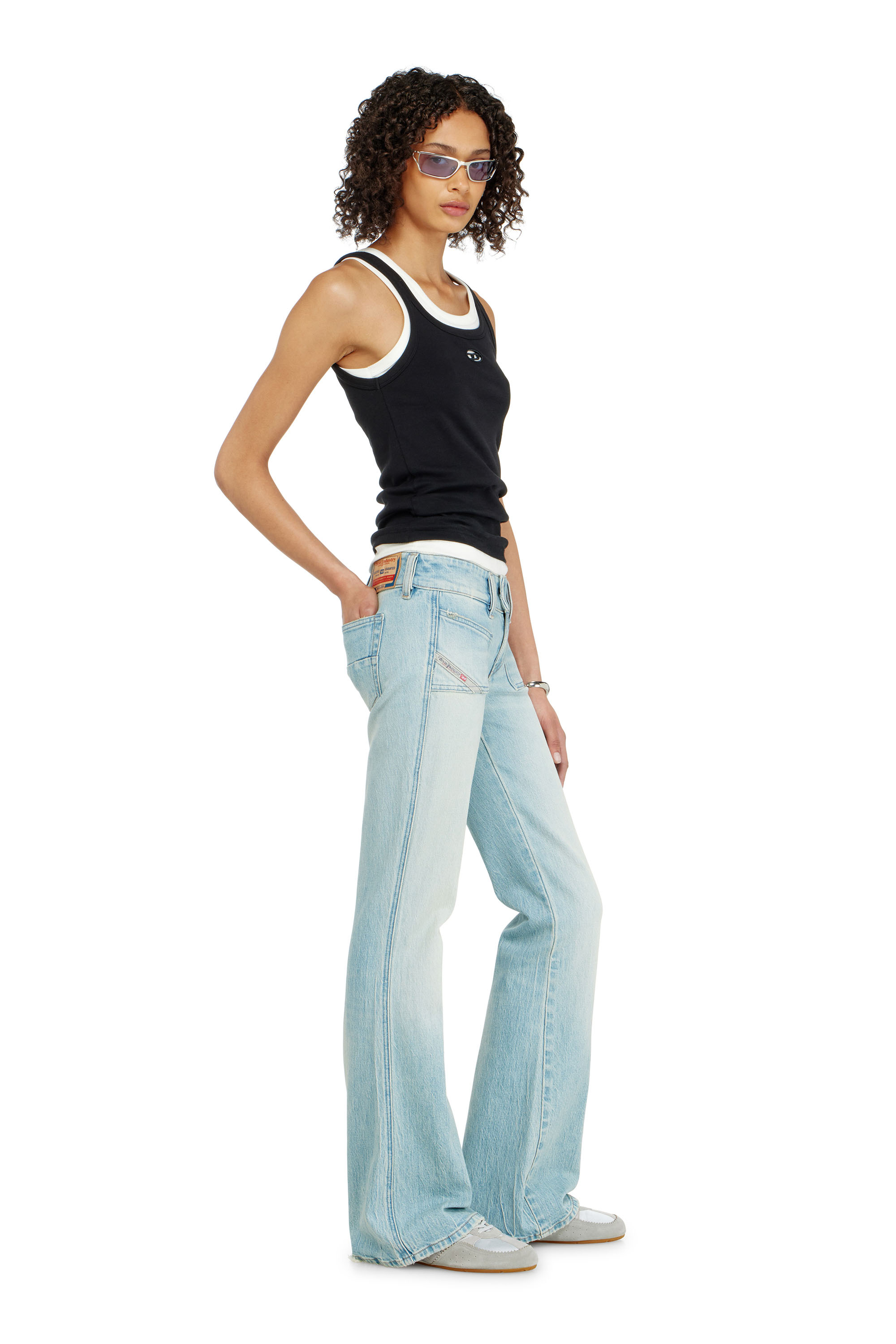Diesel - Bootcut Jeans D-Hush 0KBBX Mujer, Azul Claro - 2