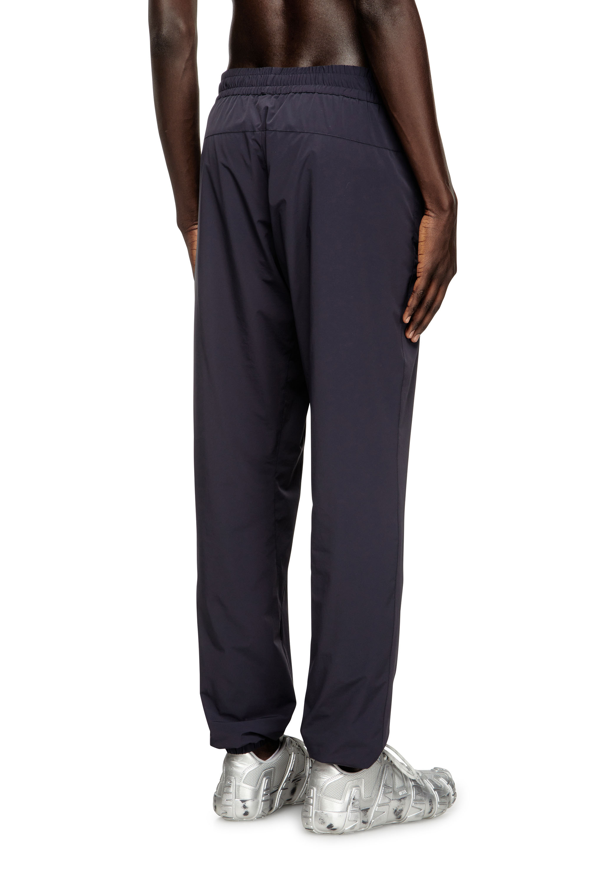 Diesel - P-ARDO-LONG, Pantalones en nylon bi-elástico Hombre in Azul marino - 4