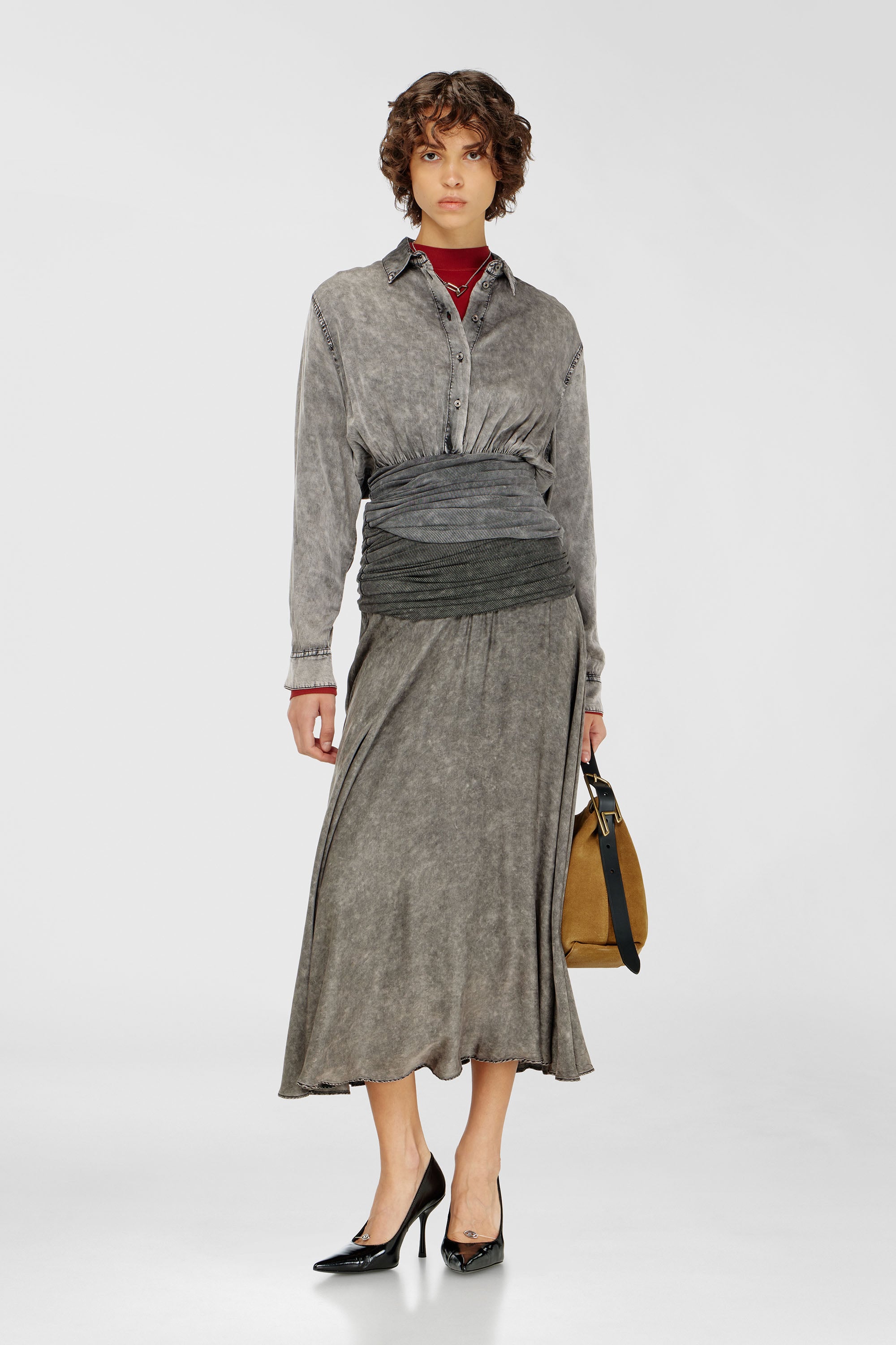 Diesel - C-ASSIA-B1, Camisa satinada con secci&oacute;n de cintura retorcida Mujer in Gris - 2