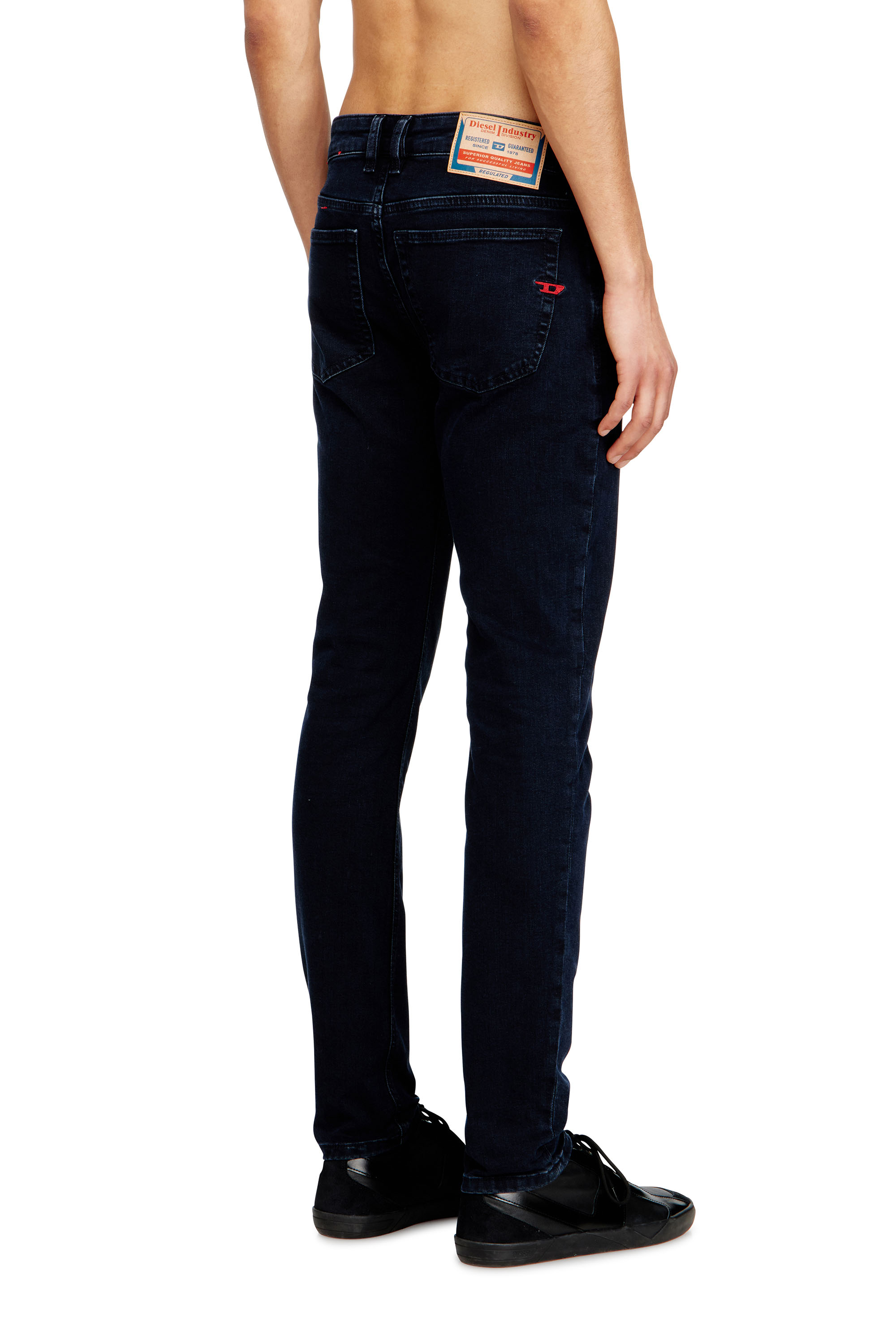 Diesel - Skinny Jeans 1979 Sleenker 0KBBG Hombre, Azul Oscuro - 3