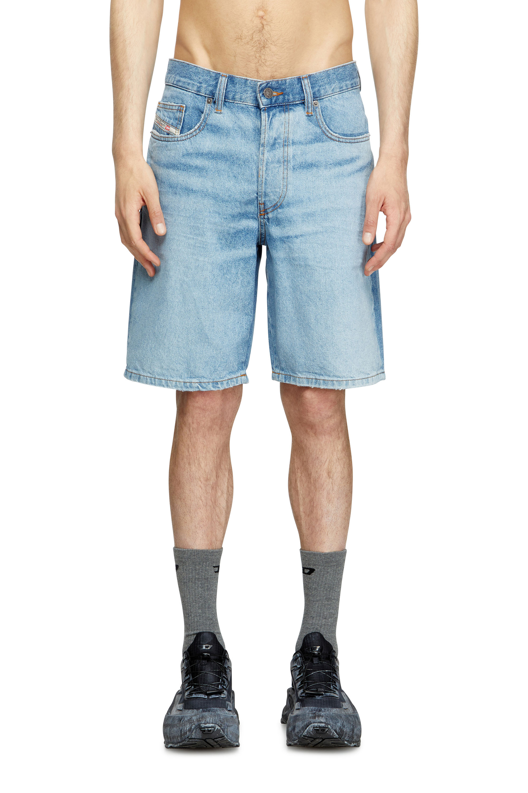 Diesel - REGULAR-SHORT, Pantalones cortos en denim Hombre in Azul marino - 3