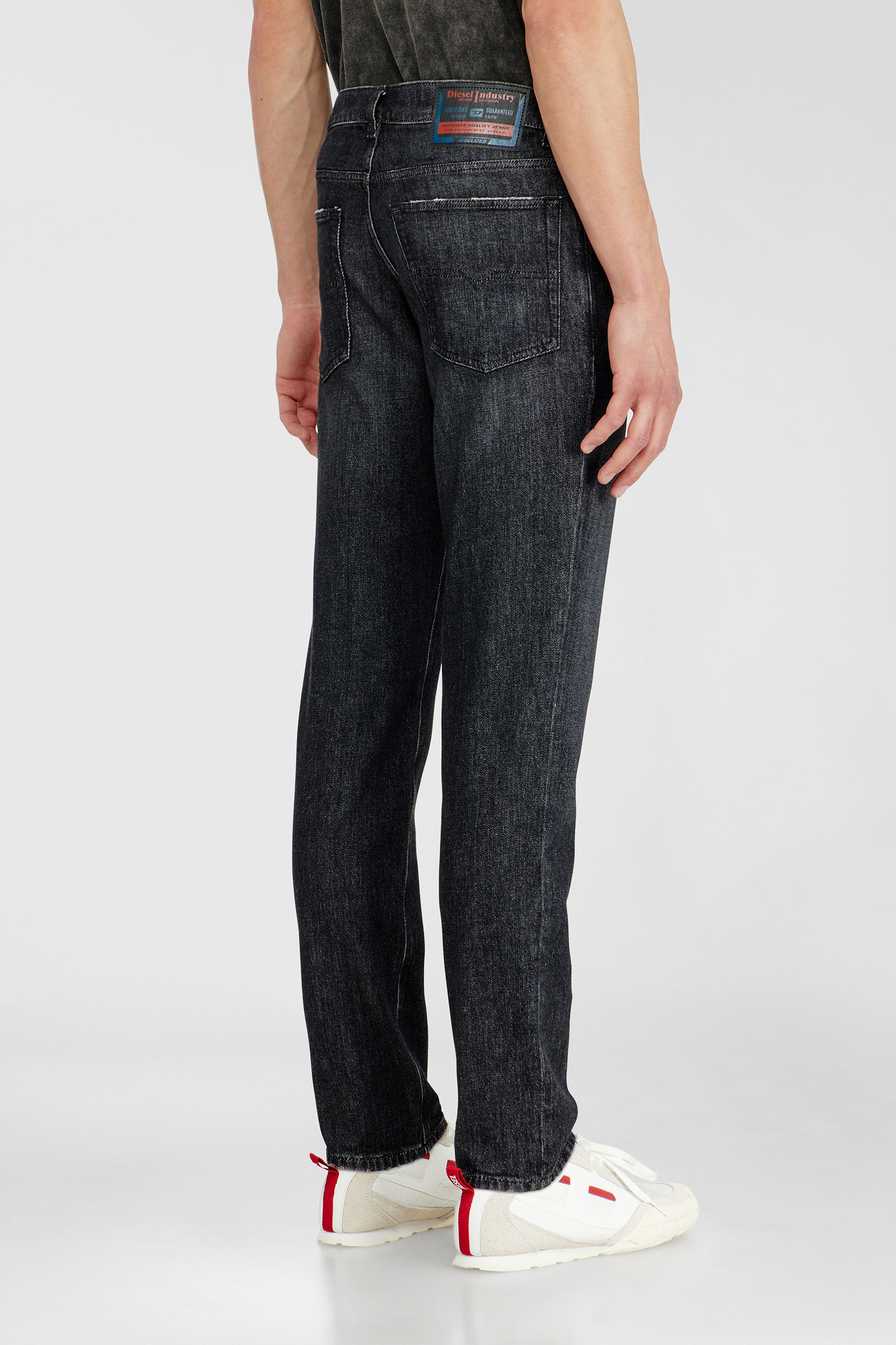 Diesel - Regular Jeans 2023 D-Finitive 09P79 Hombre, Negro/Gris oscuro - 5