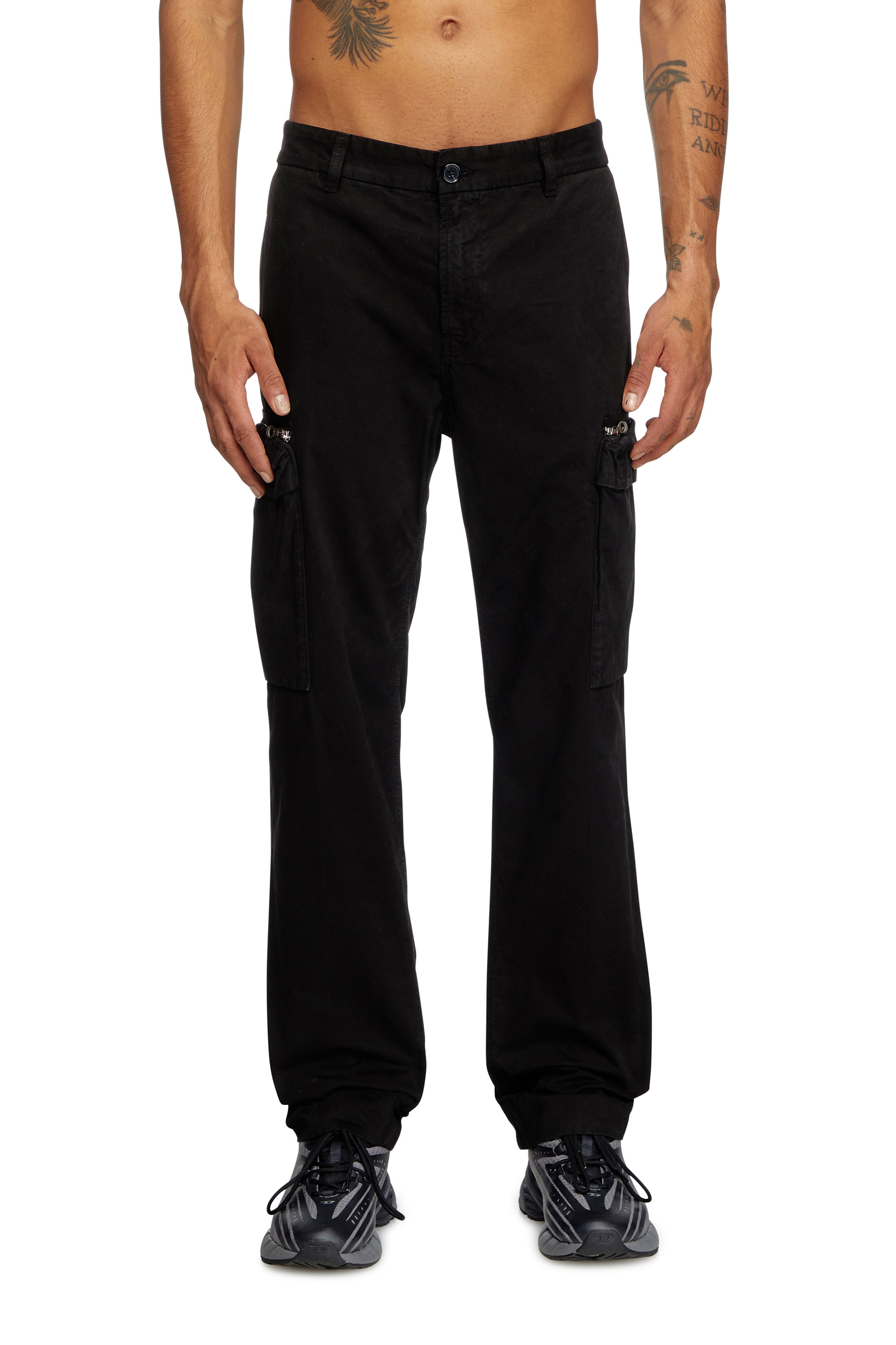 Diesel - P-YE, Pantalones de sarga en color melocotón desteñido Hombre in Negro - 3